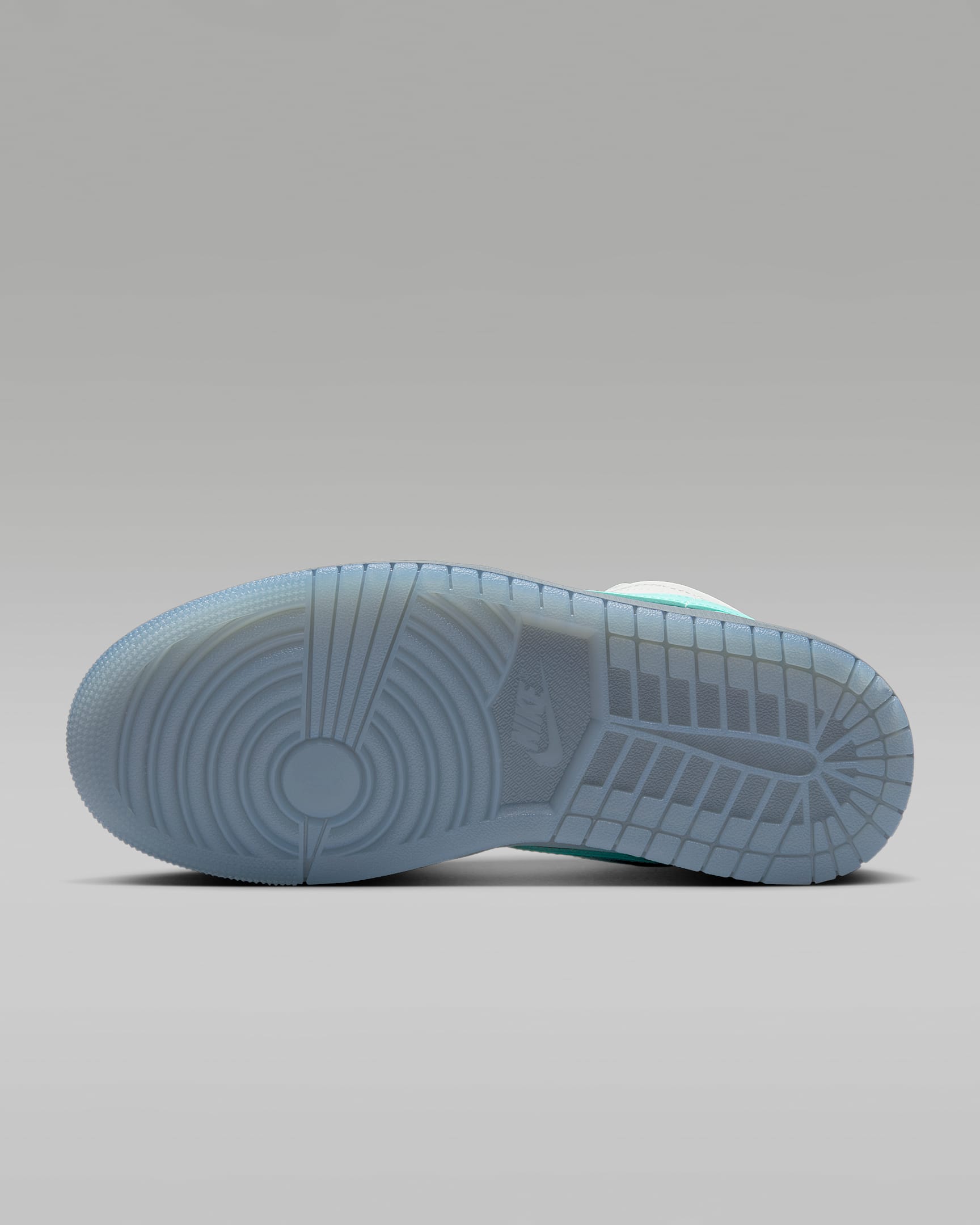 Tenis para mujer Air Jordan 1 Low SE.