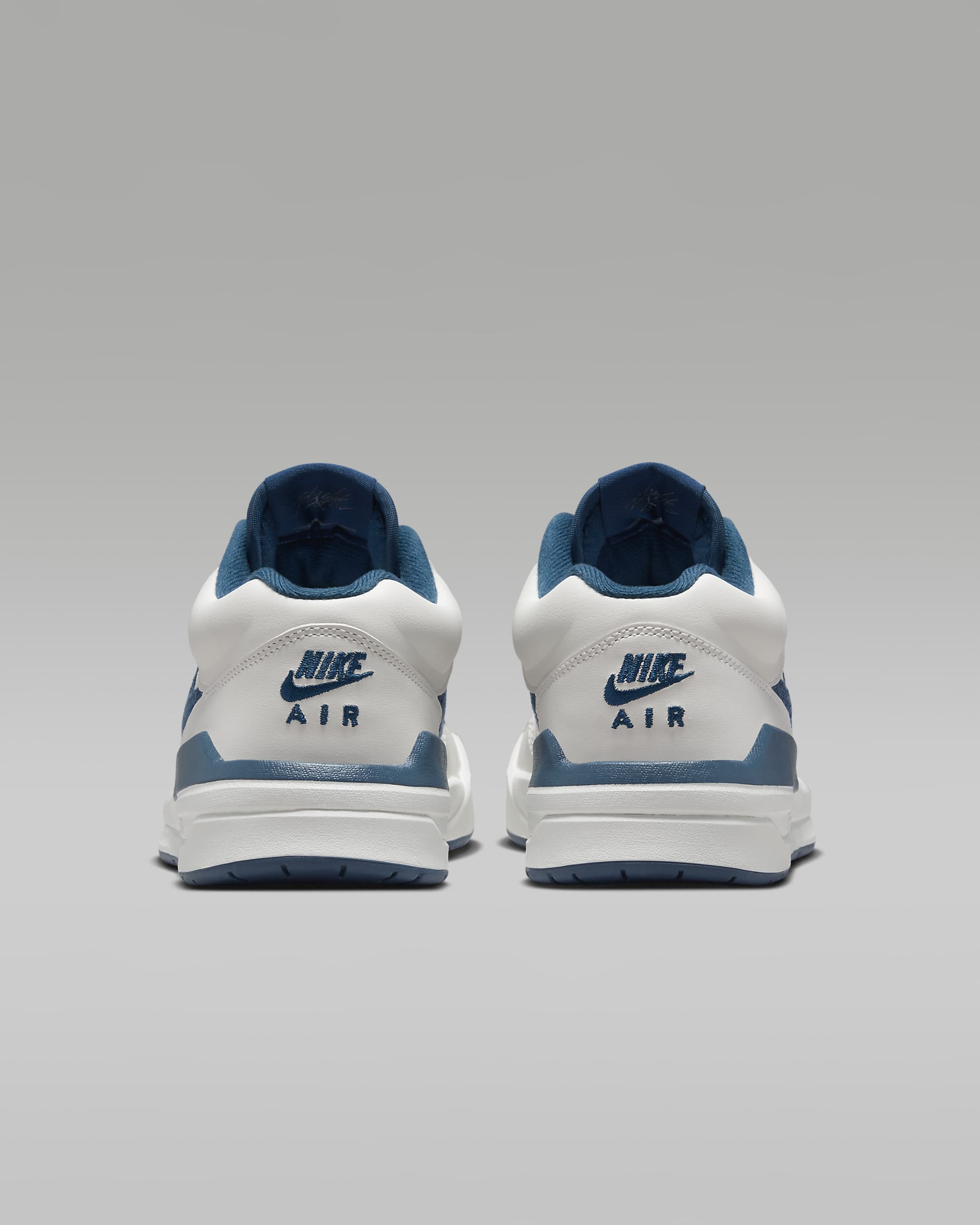 รองเท้าผู้หญิง Jordan Stadium 90 - Sail/Ozone Blue/Sky J French Blue