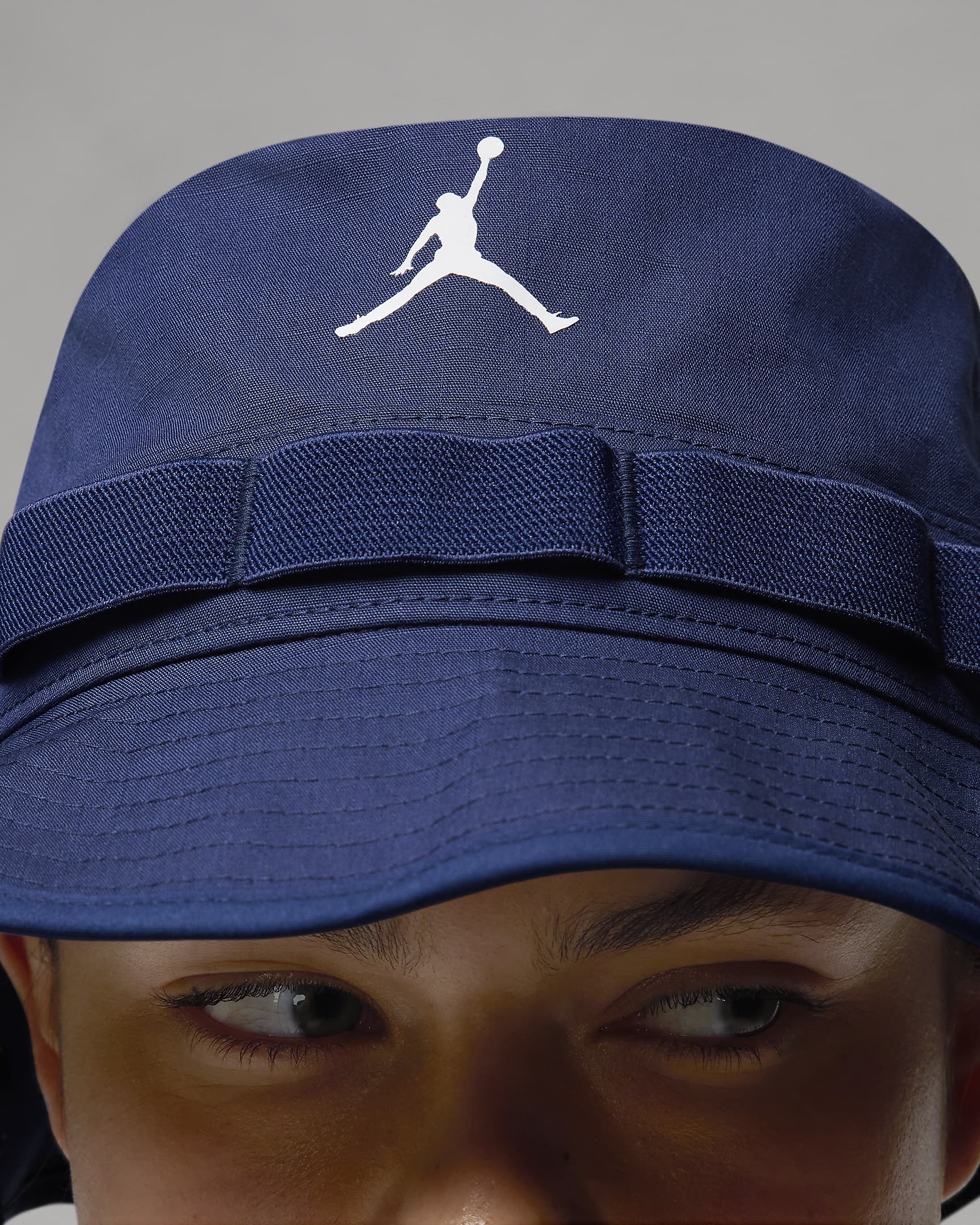 Καπέλο bucket Jordan Apex - Midnight Navy/Μαύρο/Λευκό