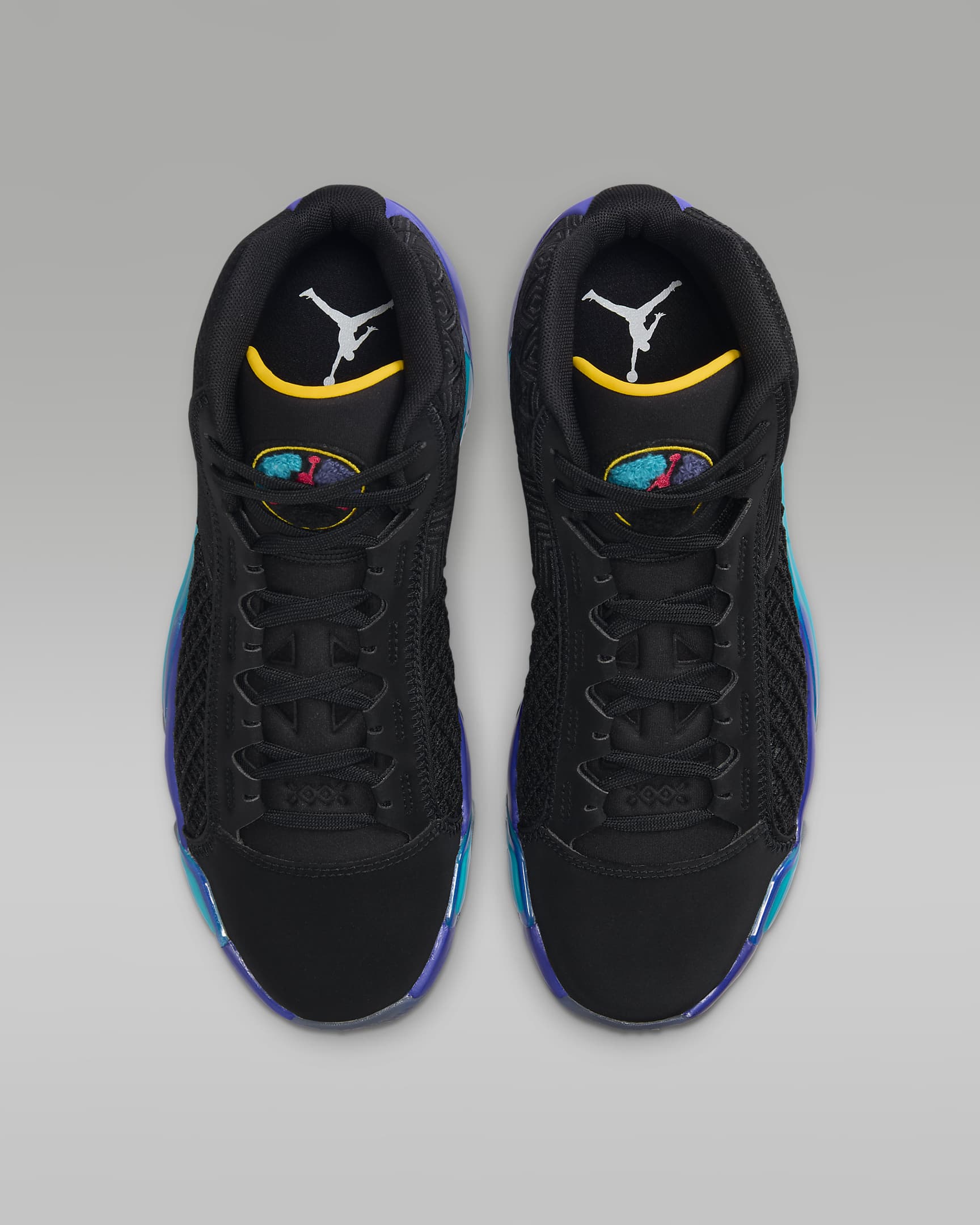 chaussure jordan courtside 23