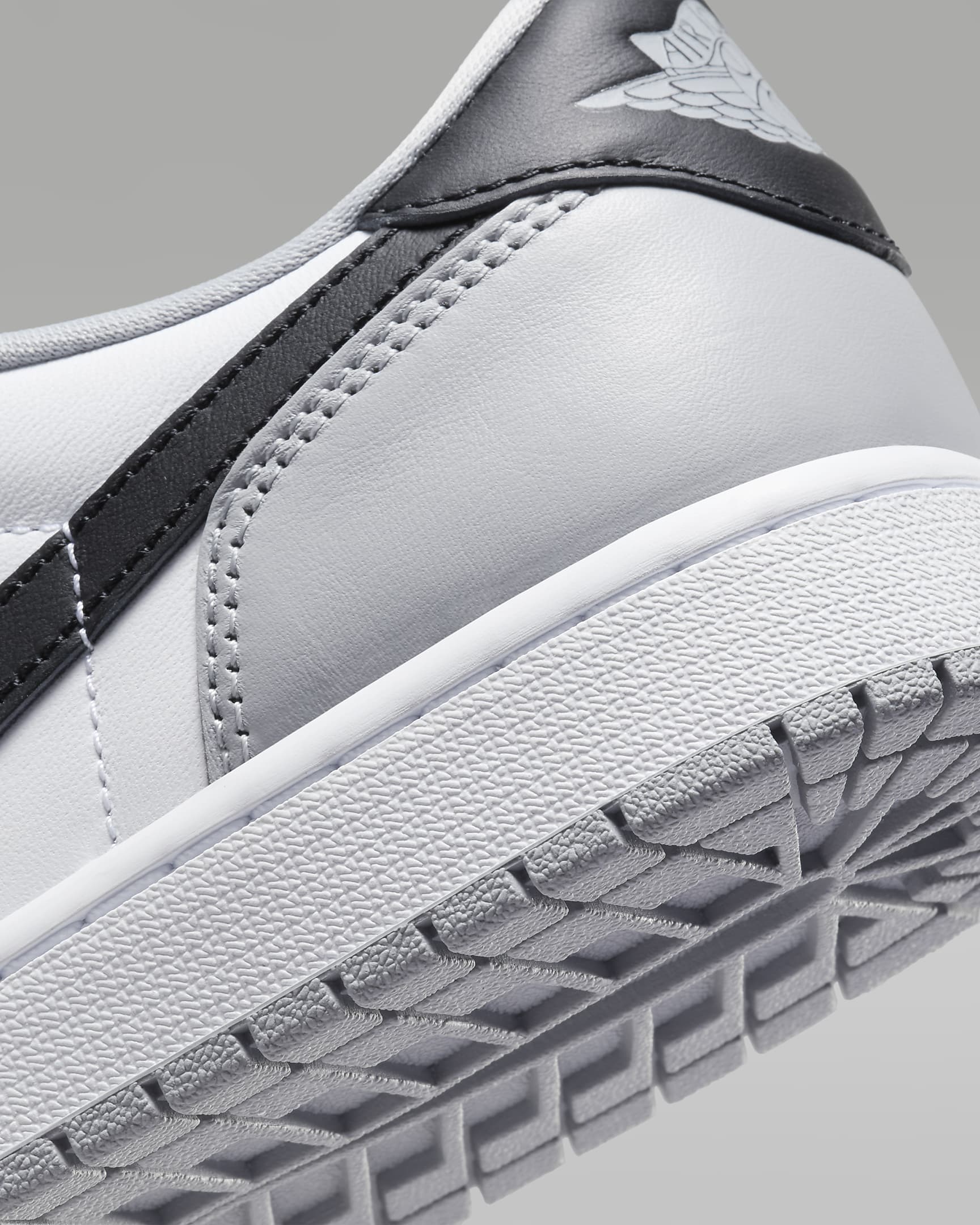 Air Jordan 1 Low OG 'Wolf Grey' Shoes - White/Wolf Grey/Black