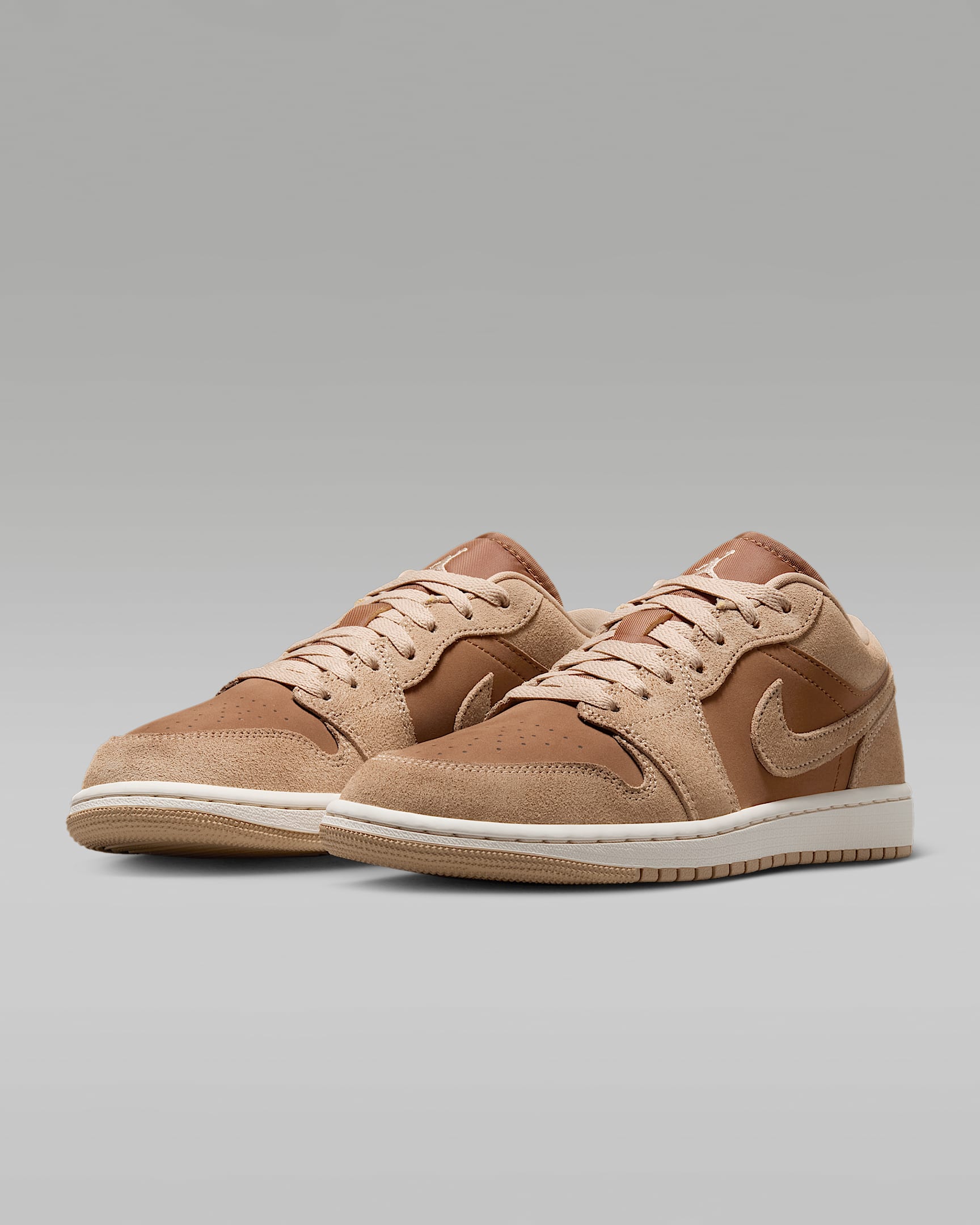 Air Jordan 1 Low Women's Shoes - Legend Medium Brown/Chalk/Light British Tan