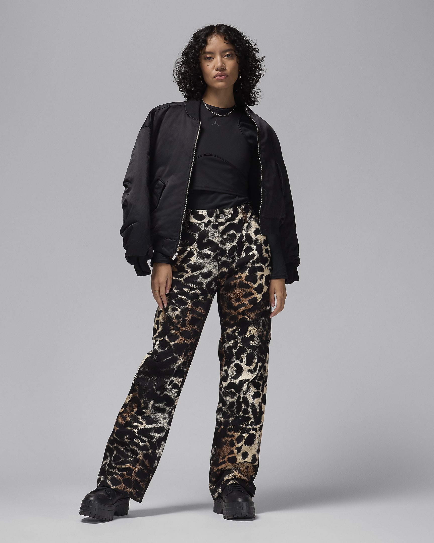 Pants estampados para mujer Jordan Chicago - Marrón arqueo