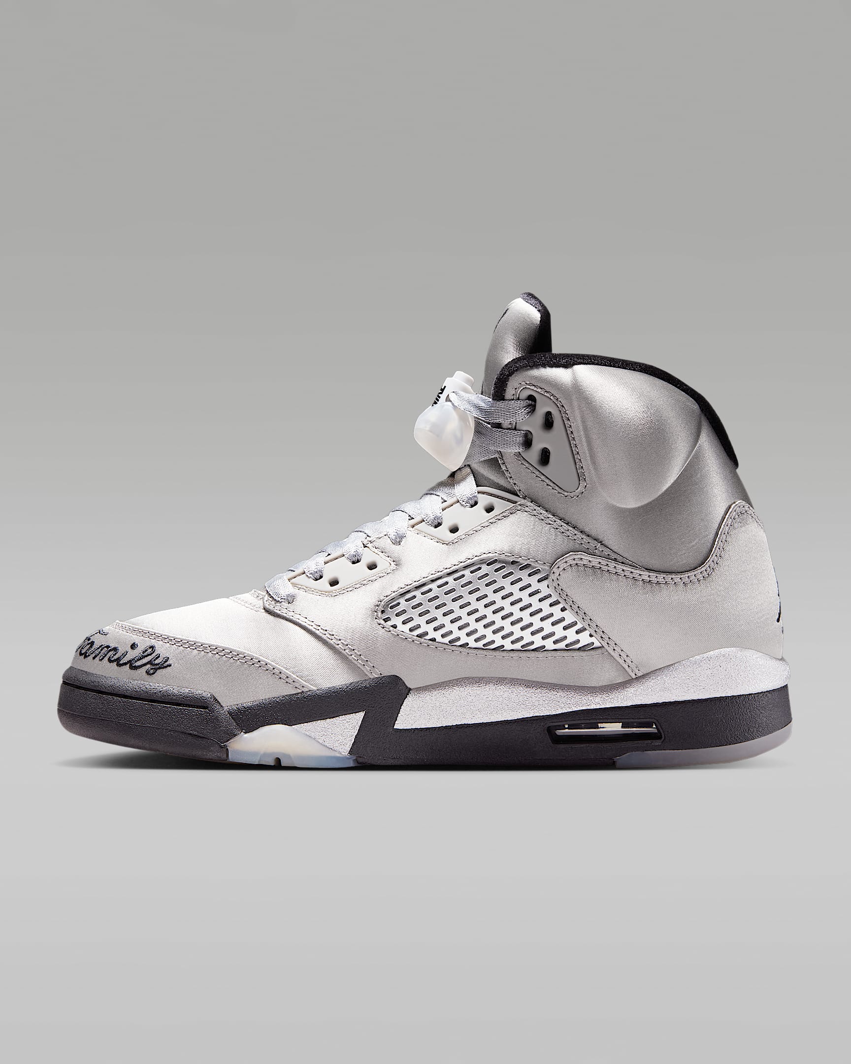 Air Jordan 5 Retro "Wings" Women's Shoes - Medium Grey/Metallic Silver/Black