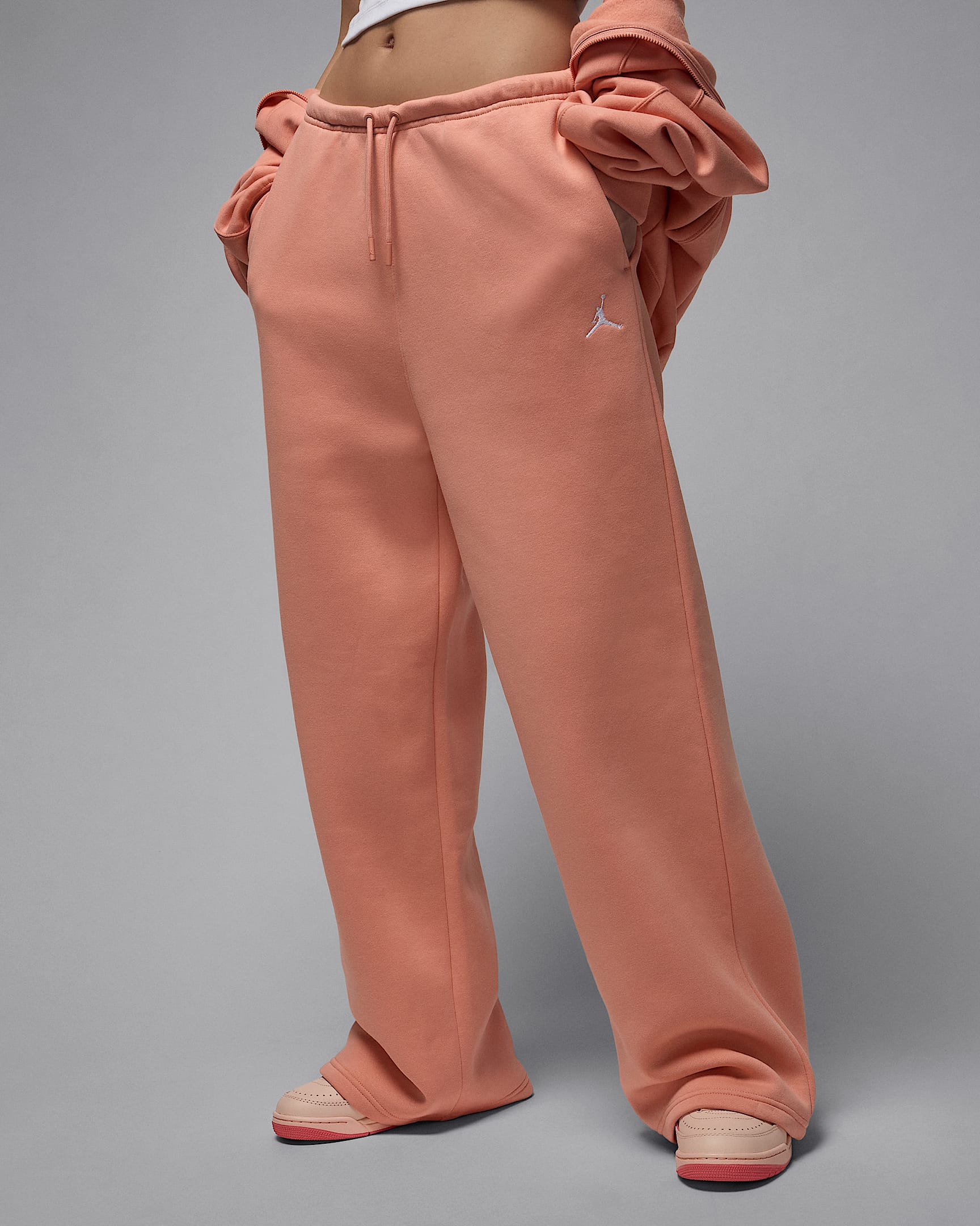 Jordan Brooklyn Fleece Women's Open-Hem Trousers - Light Madder Root/White