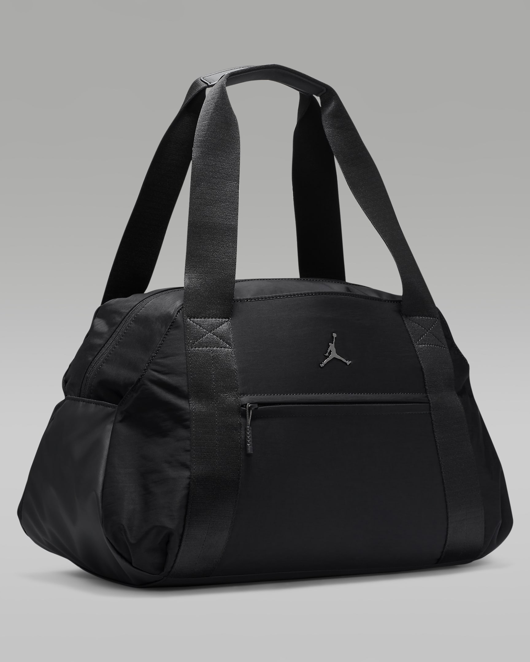 Jordan Alpha Duffle Bag (46.8L). Nike AT