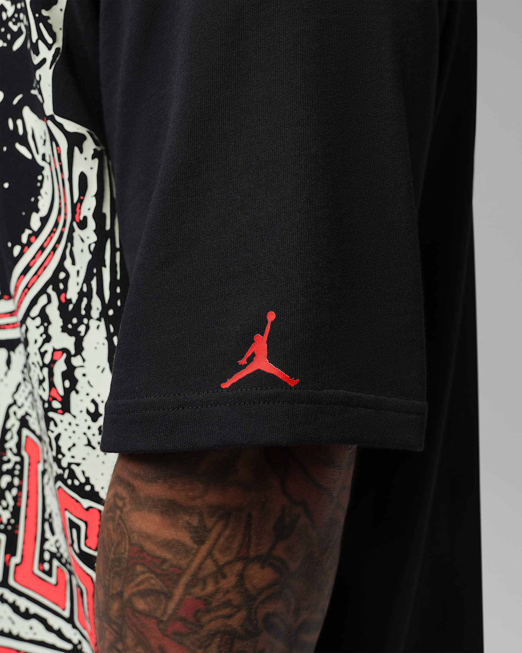 Jordan Sport Men's Dri-FIT Graphic T-Shirt - Black/Volt Tint