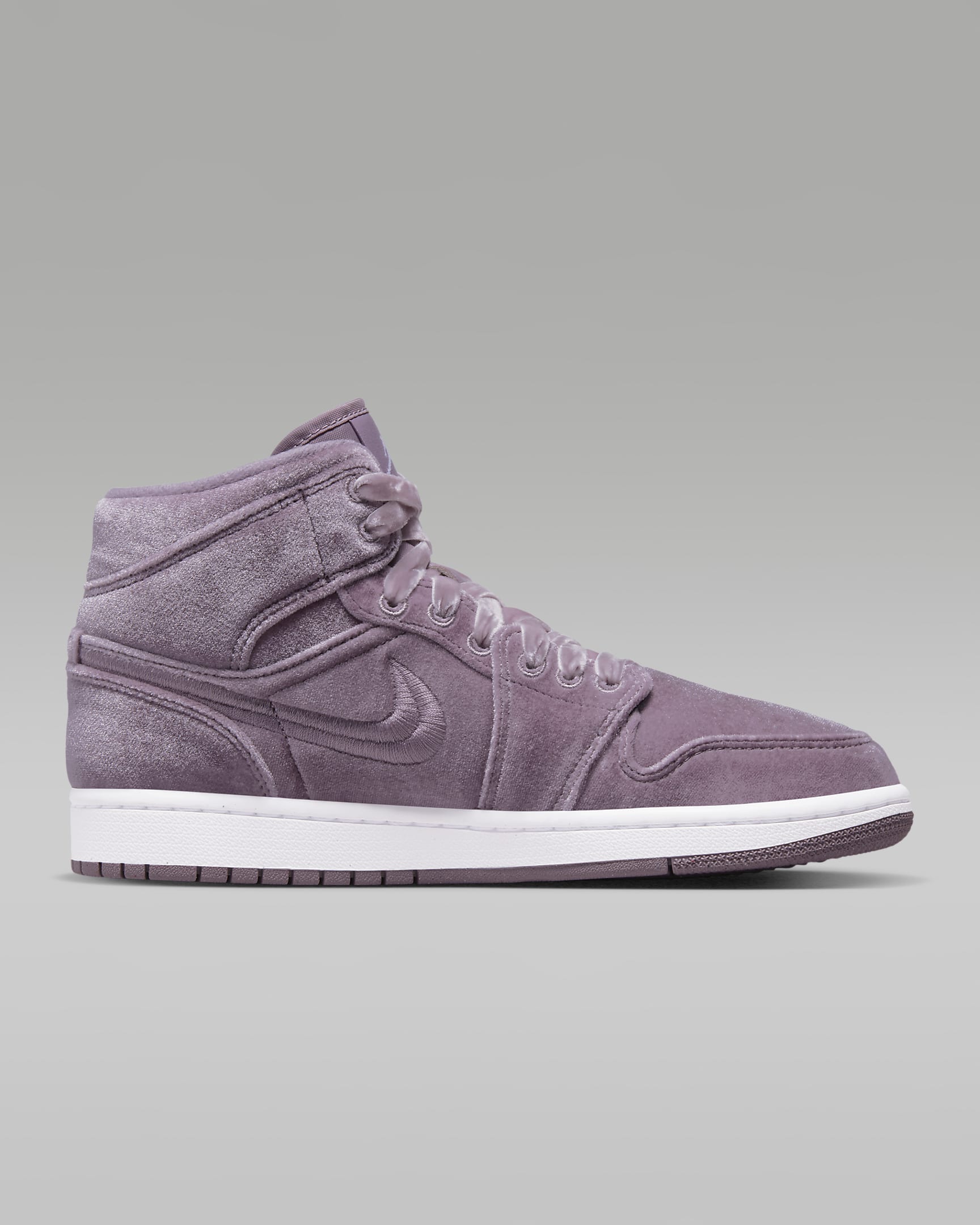 Air Jordan 1 Mid SE Women's Shoes - Purple Smoke/White/Purple Smoke