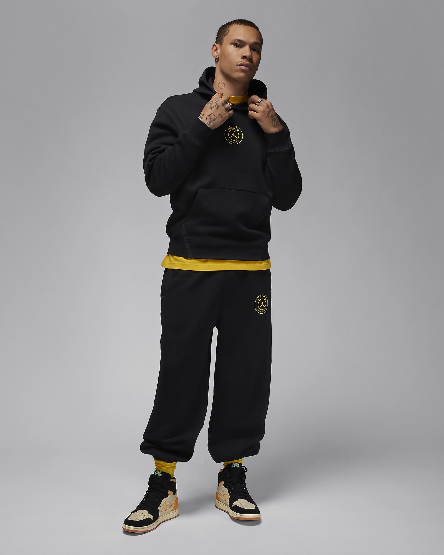 Paris SaintGermain Men's Fleece Pullover Hoodie. Nike SI