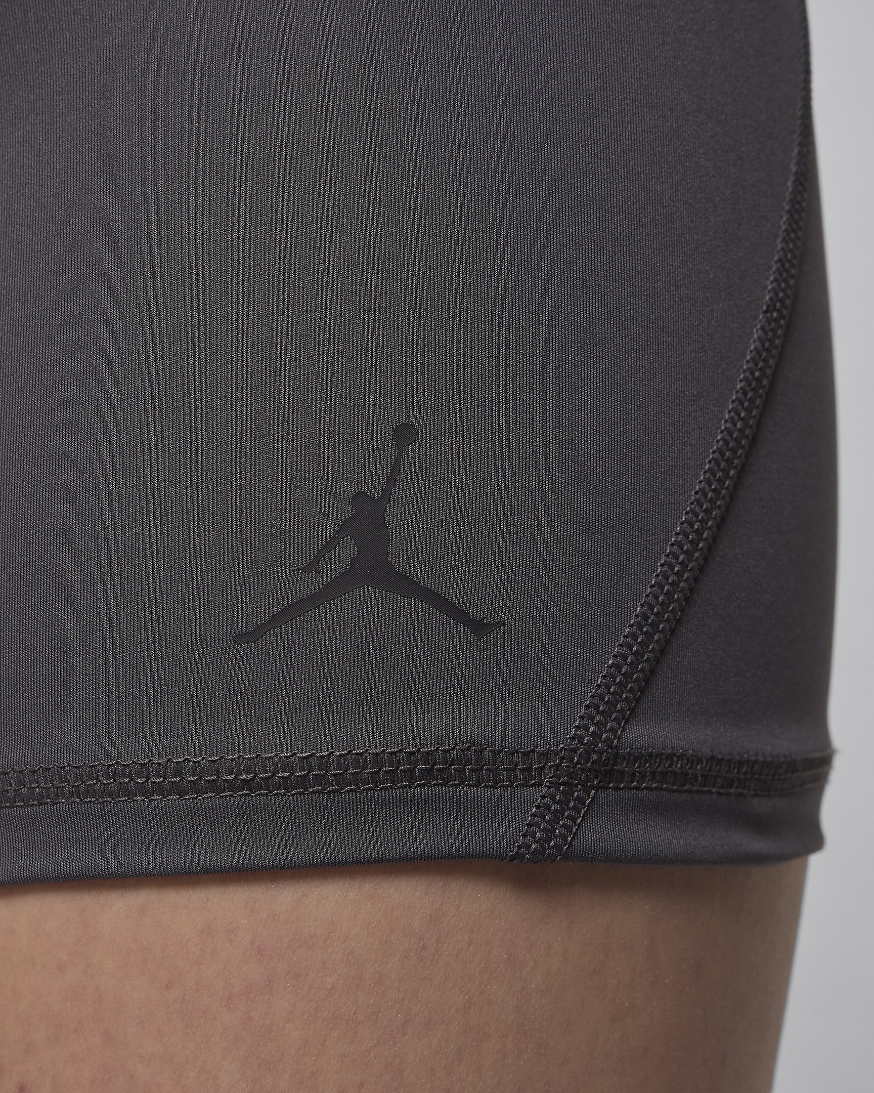 Jordan Sport Women's 5" Shorts - Thunder Grey/Oil Grey