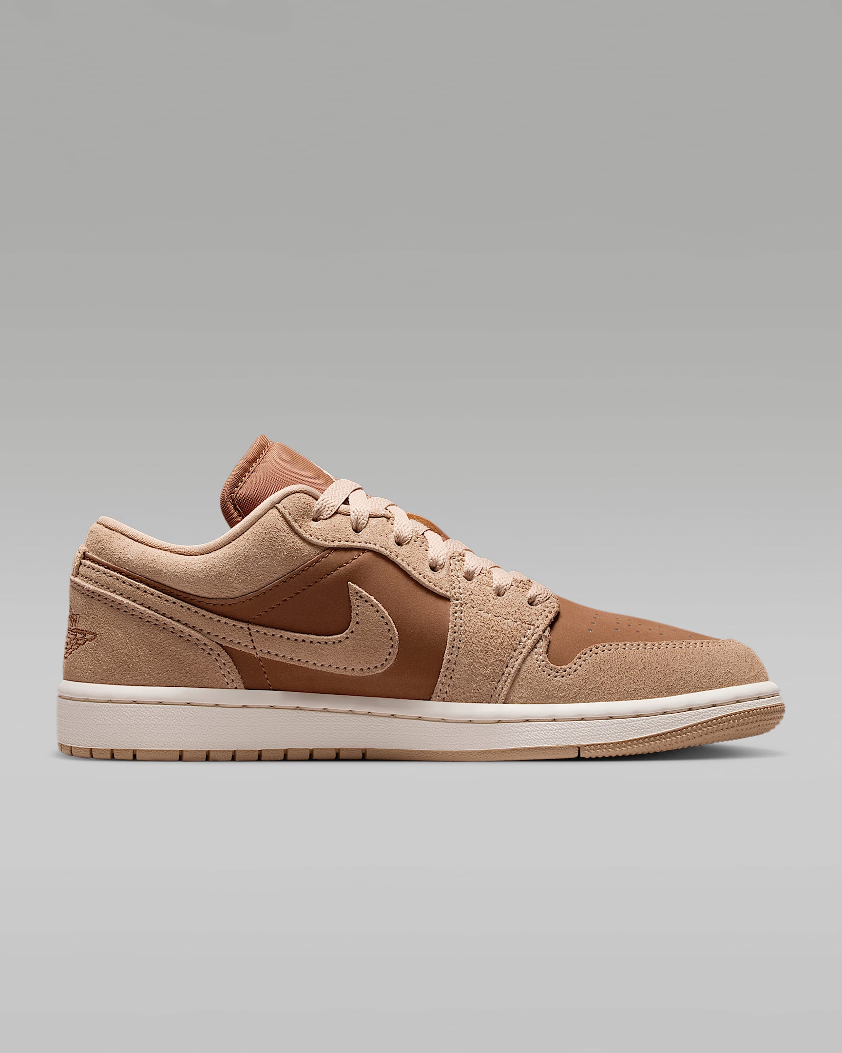 Air Jordan 1 Low Women's Shoes - Legend Medium Brown/Chalk/Light British Tan