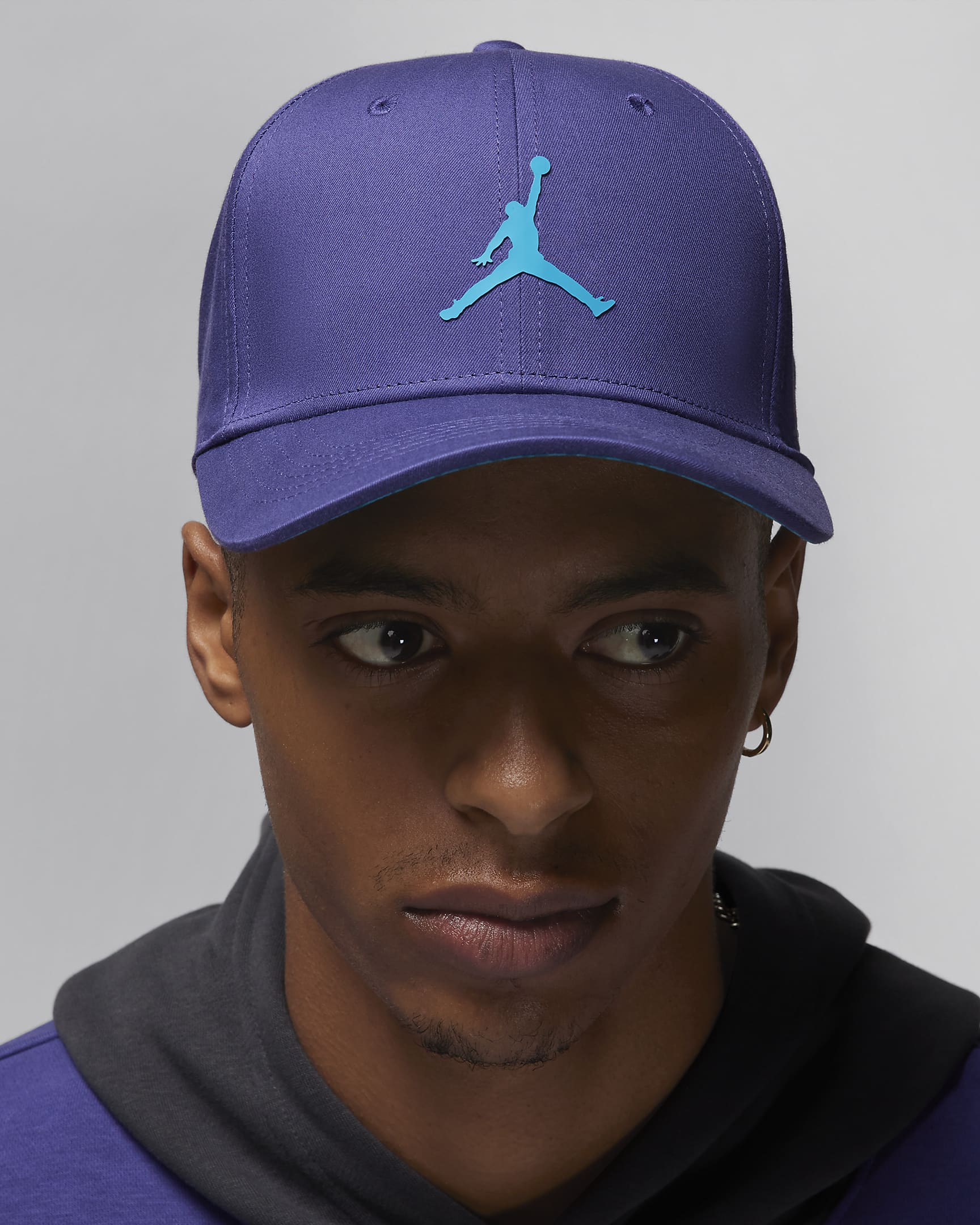 Gorra ajustable estructurada Jordan Golf Rise Cap. Nike.com