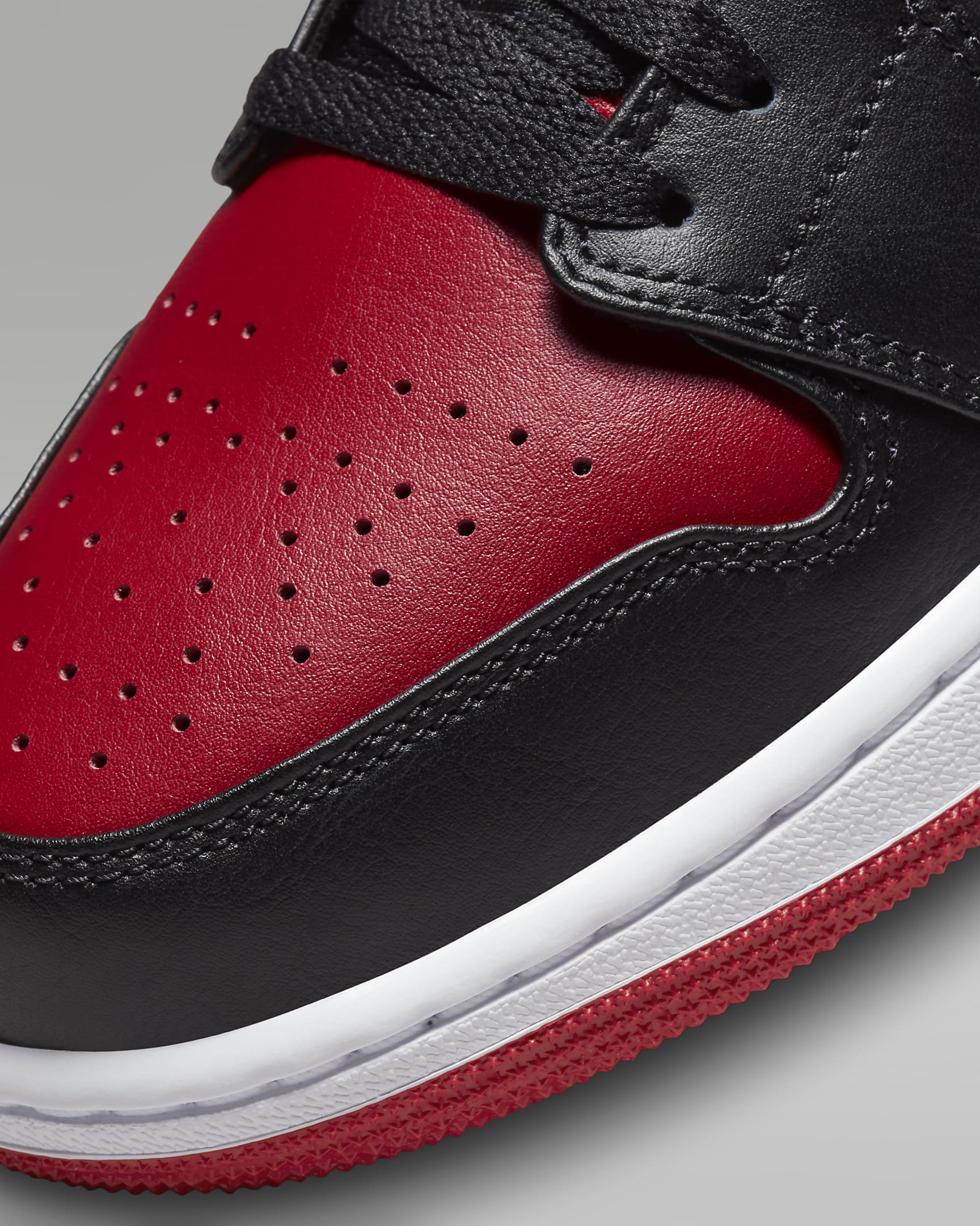 Air Jordan 1 Low Men's Shoes - Black/White/Gym Red