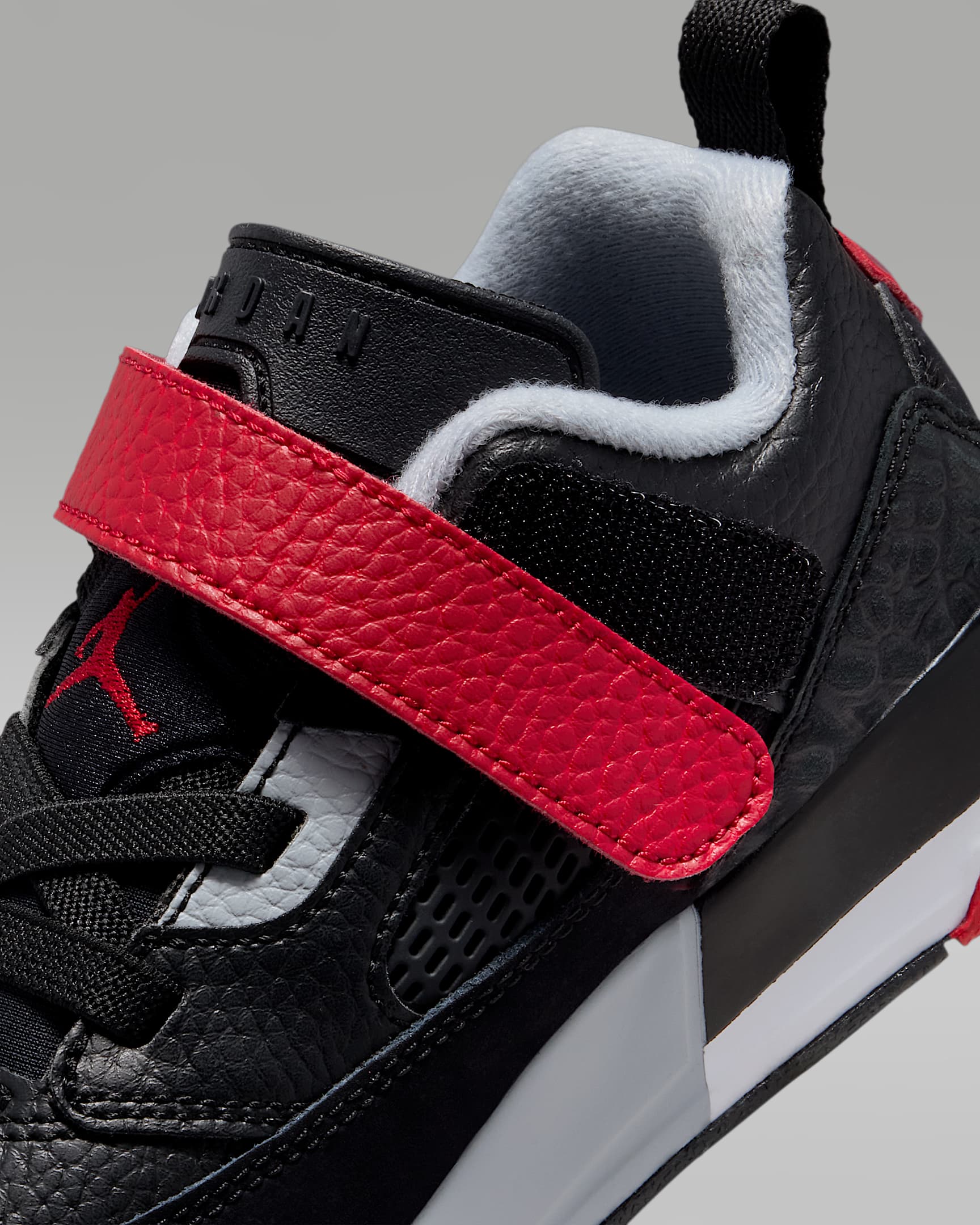 Chaussure Jordan Spizike Low pour enfant - Noir/Wolf Grey/Blanc/Gym Red