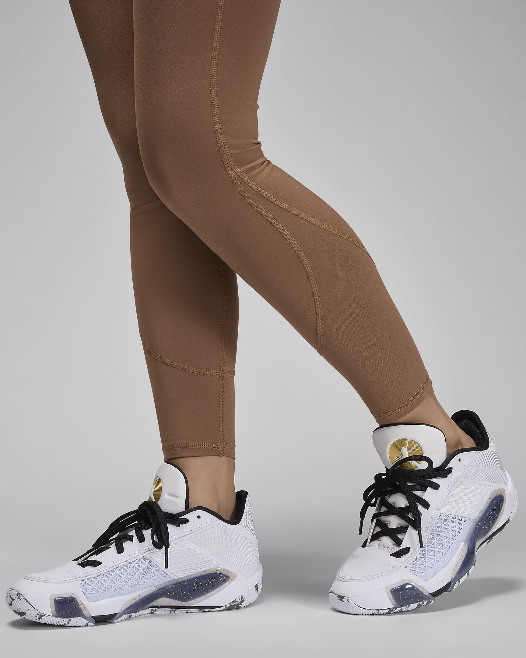 Jordan Sport női leggings - Archaeo Brown/Fehér