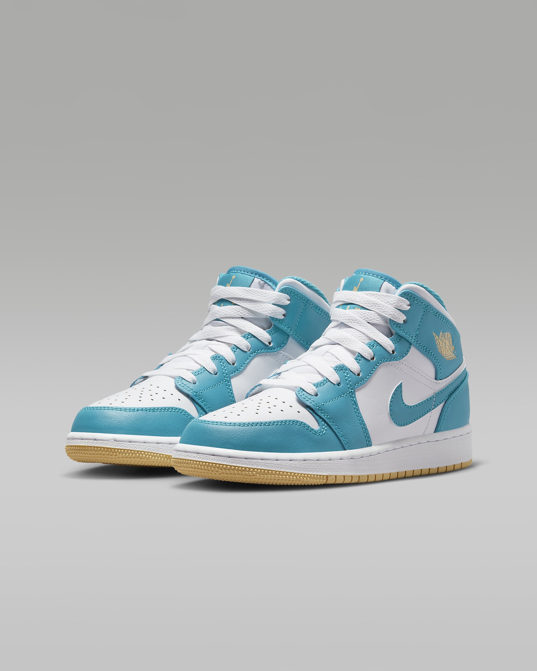 Air Jordan 1 Mid Older Kids' Shoes - Aquatone/White/Celestial Gold