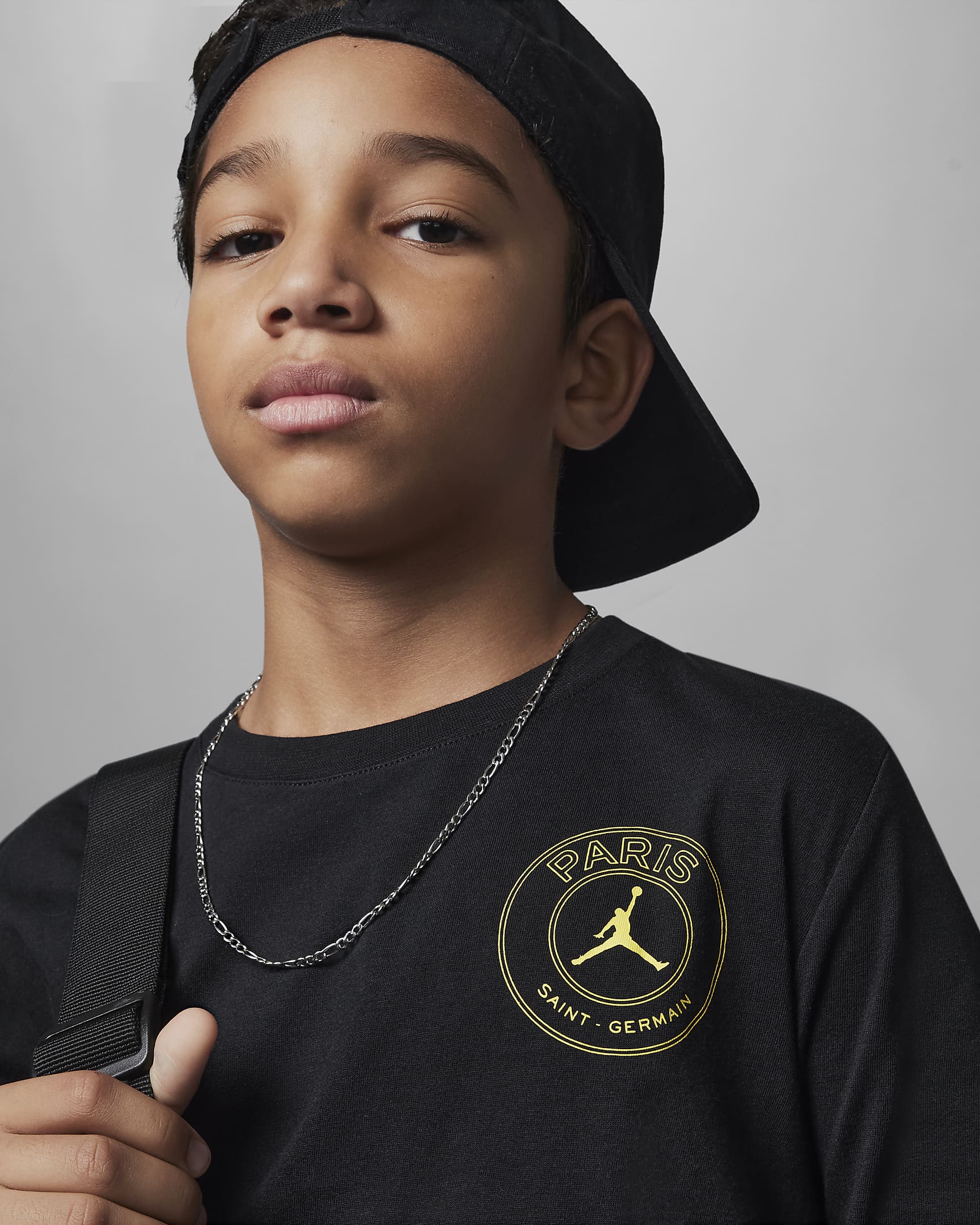 Jordan MJ Paris Saint-Germain Long-Sleeve Tee Older Kids' T-Shirt. Nike AT