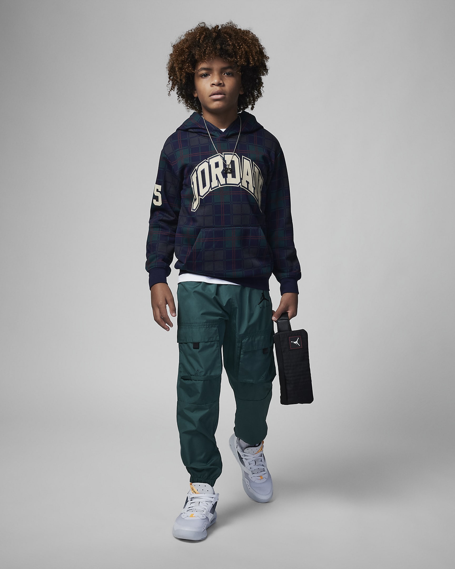 Brooklyn Fleece Plaid Pullover Hoodie Big Kids' Hoodie. Nike JP