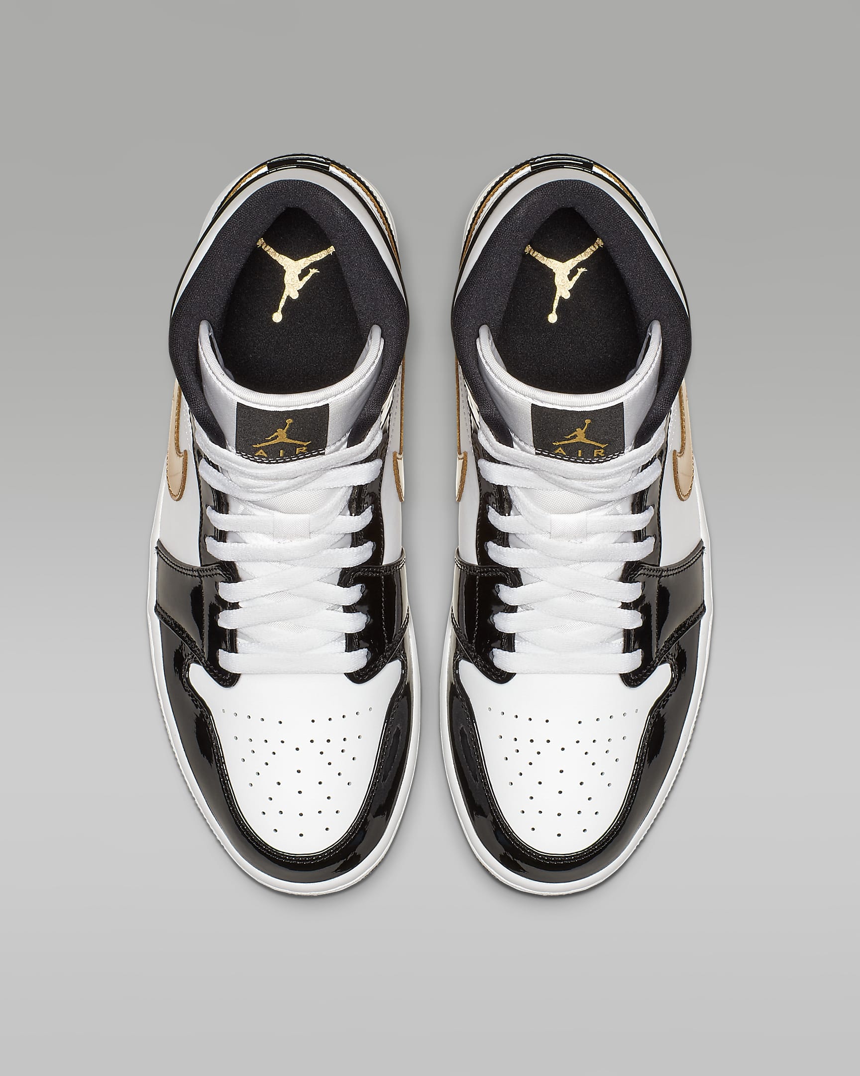 Air Jordan 1 Mid SE Men's Shoes - Black/White/Metallic Gold