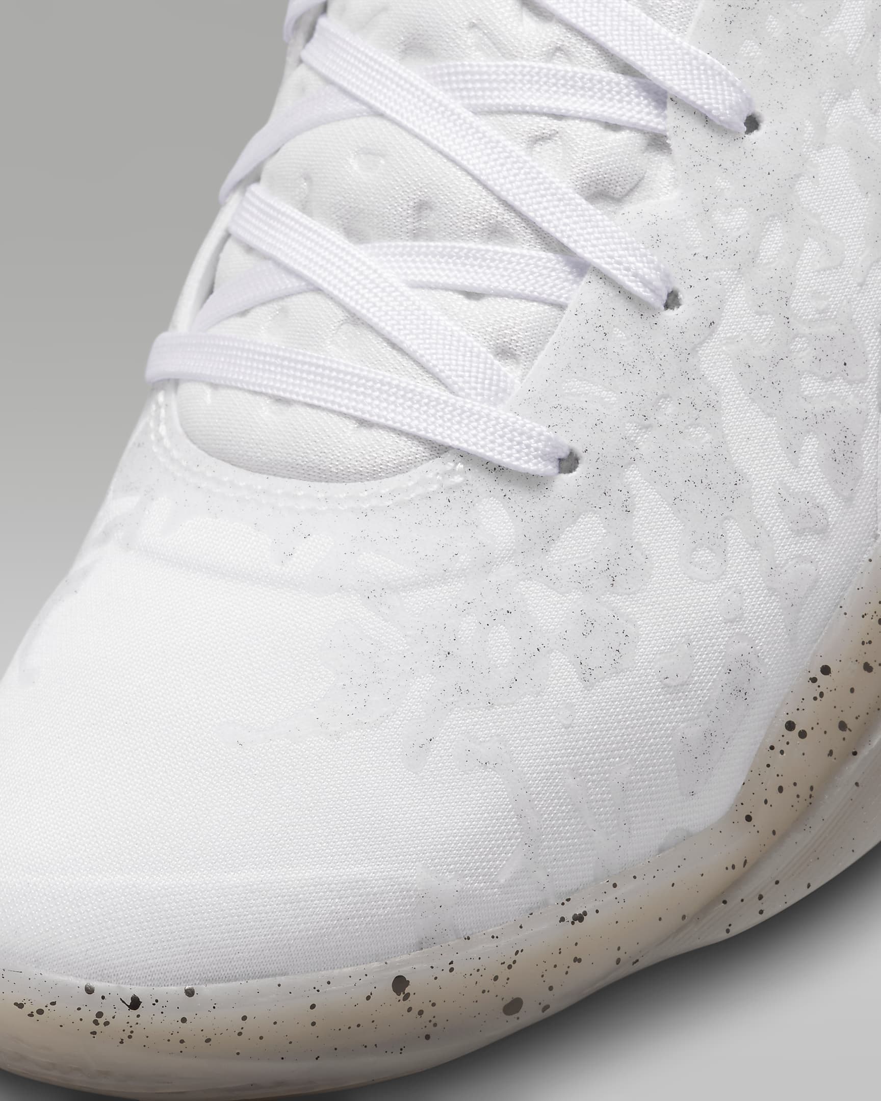 Zion 3 'Fresh Paint' Basketball Shoes. Nike BE