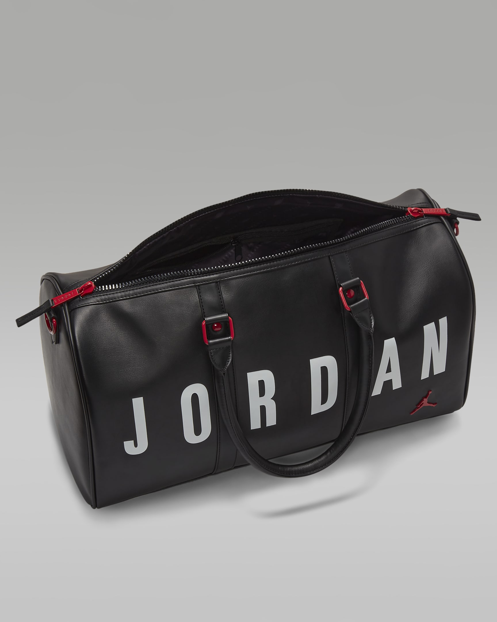 Jordan Jumpman Duffel Bag (Medium). Nike CZ