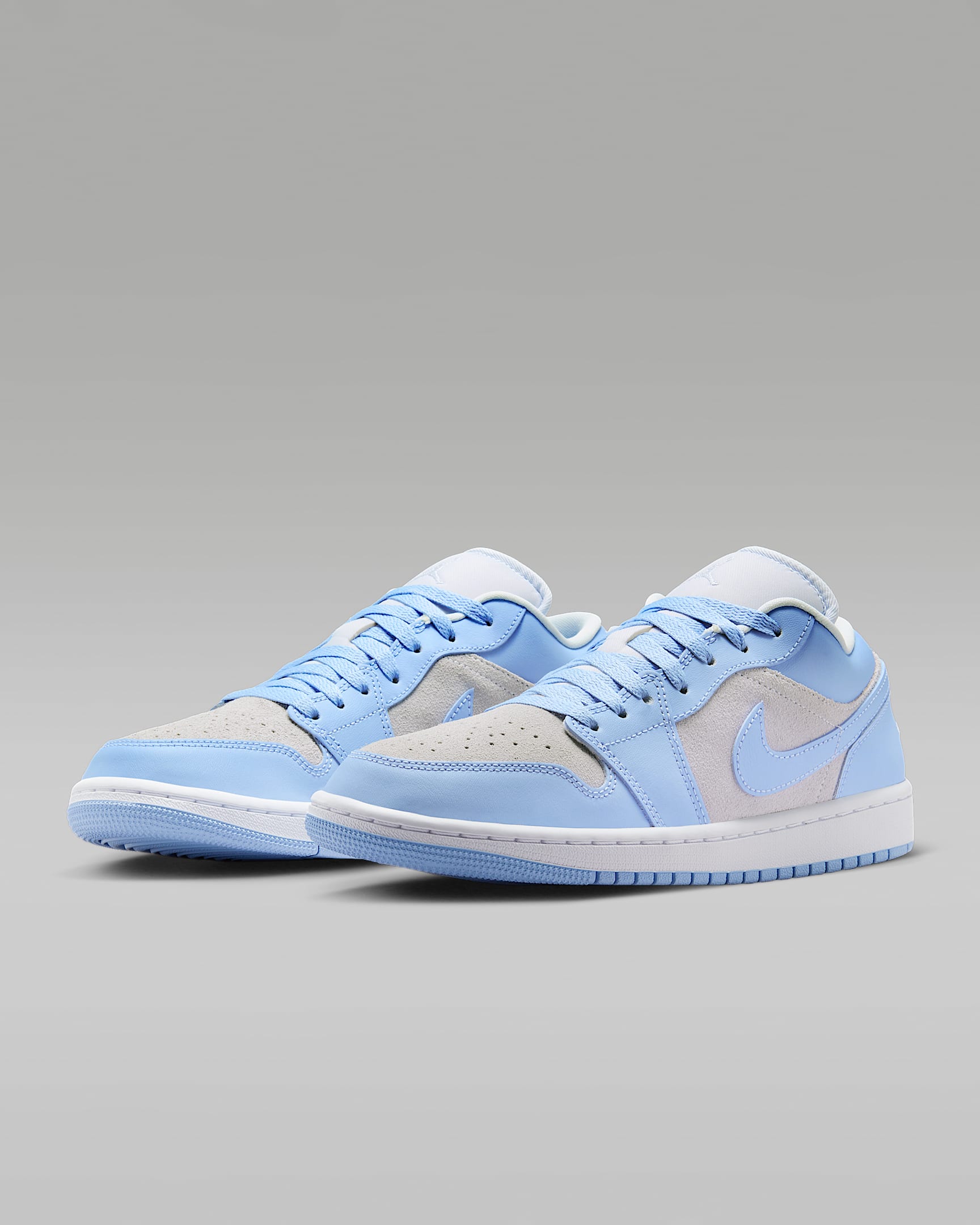 Air Jordan 1 Low Women's Shoes - Football Grey/White/Aluminium