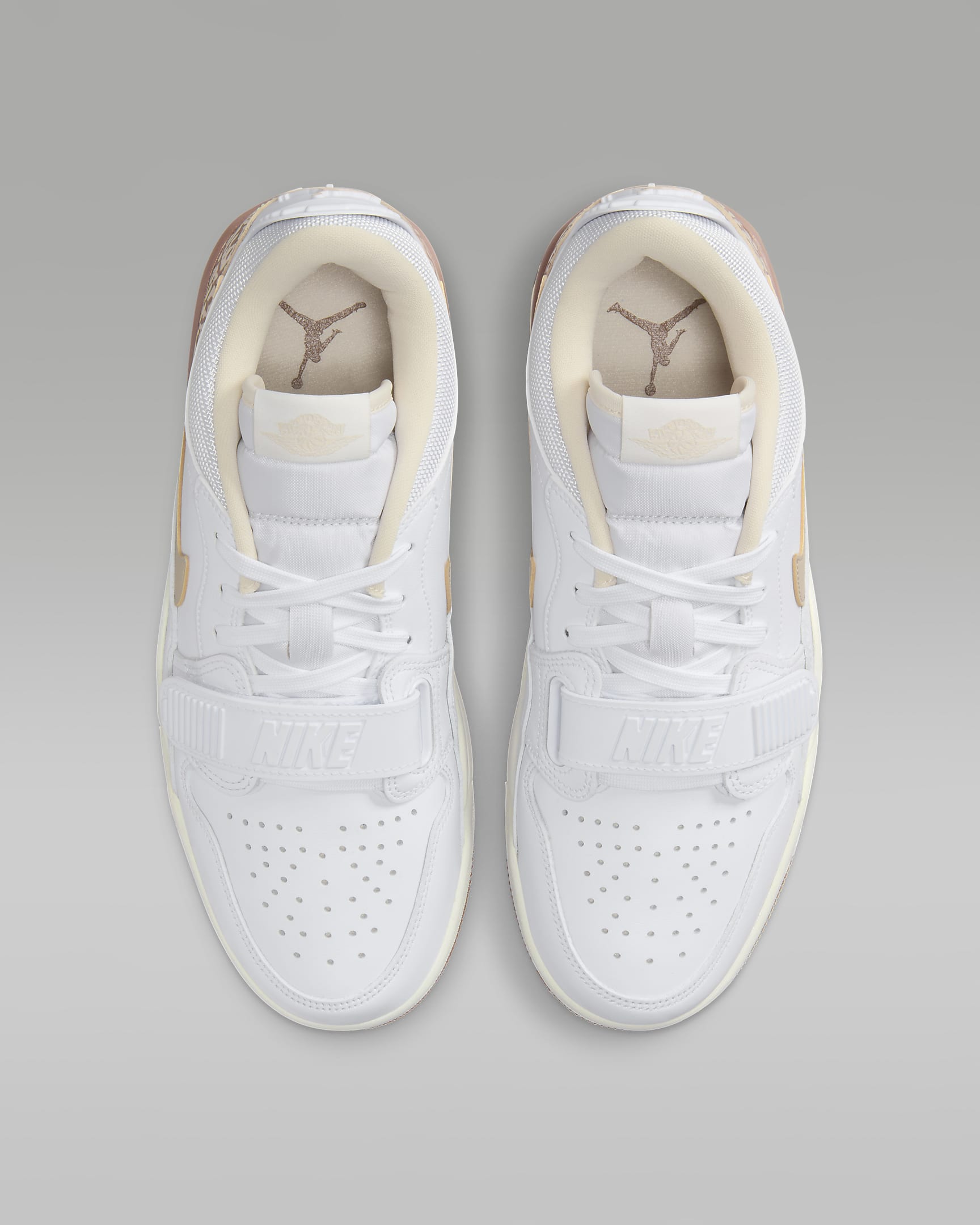 Buty damskie Air Jordan Legacy 312 Low - Biel/Archaeo Brown/Sail/Legend Light Brown