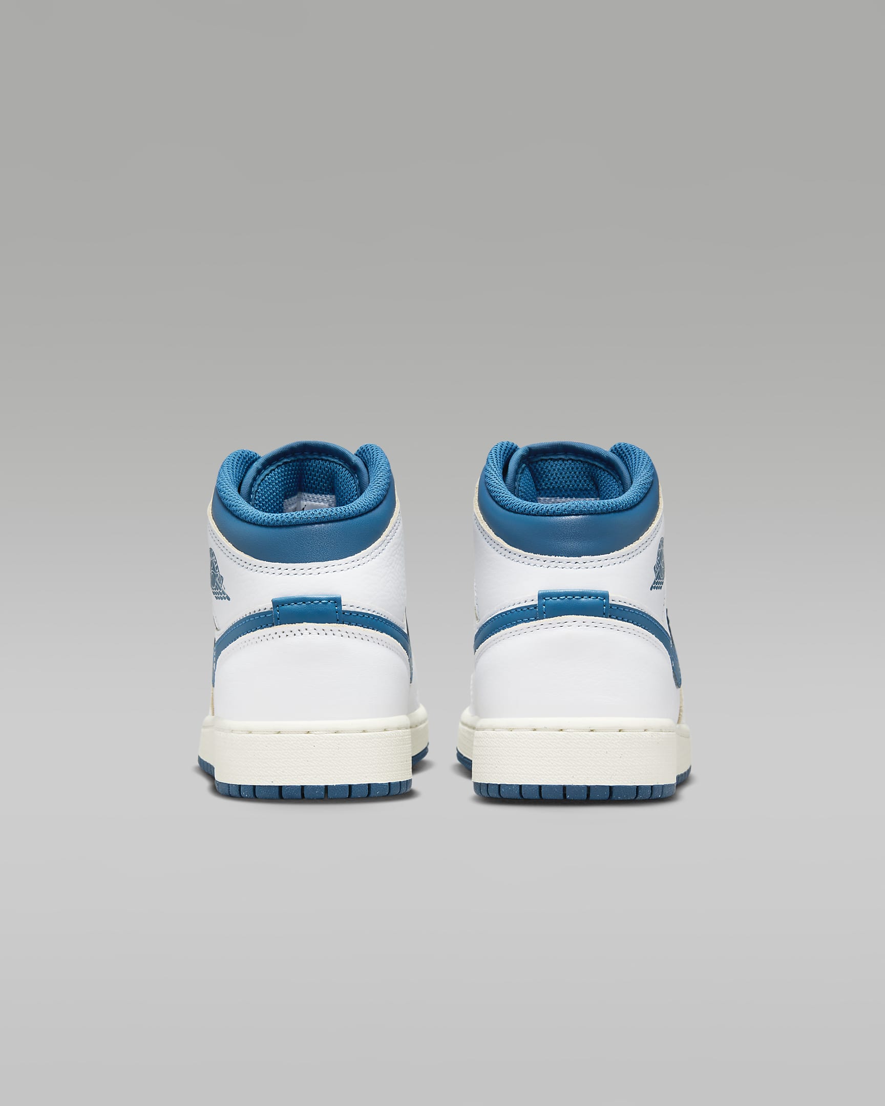 Air Jordan 1 Mid SE Big Kids' Shoes - White/Sail/Industrial Blue