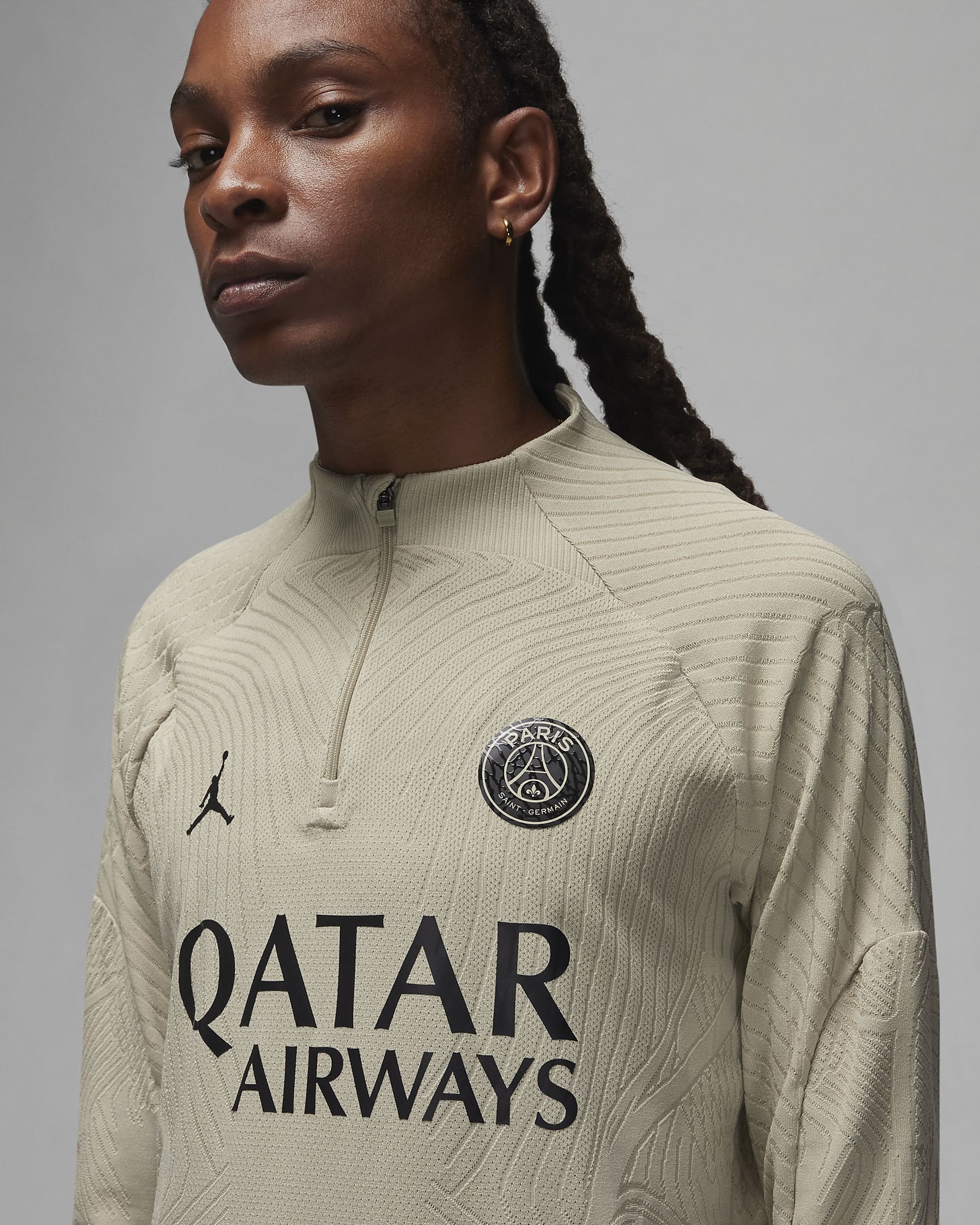 Paris Saint-Germain Strike Elite Derde Jordan Dri-FIT ADV voetbaltrainingstop voor heren - Stone/Stone/Iron Grey/Zwart