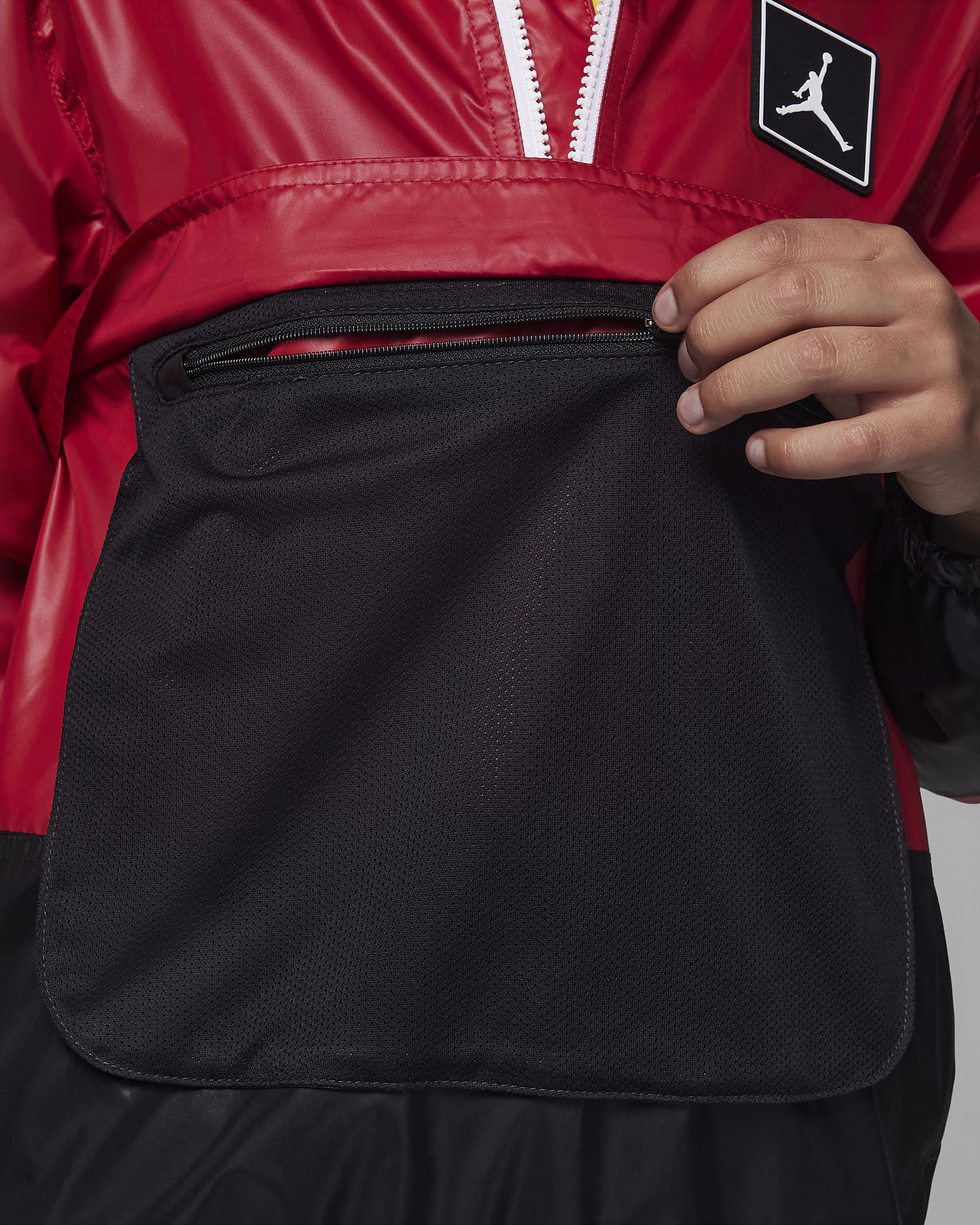 Jordan Half-Zip Windbreaker Older Kids' Jacket. Nike LU