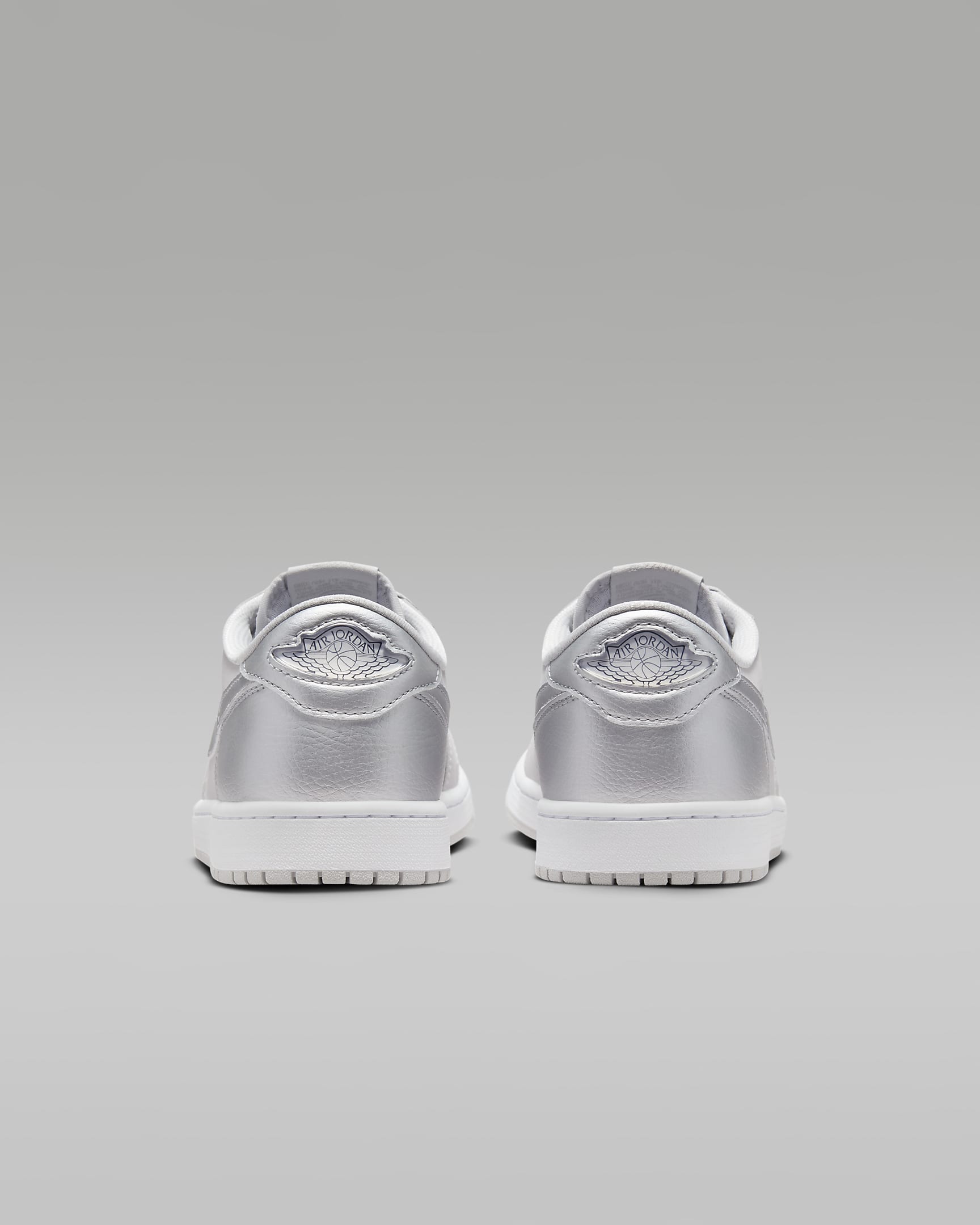 รองเท้า Air Jordan 1 Low OG "Silver" - Neutral Grey/ขาว/Metallic Silver