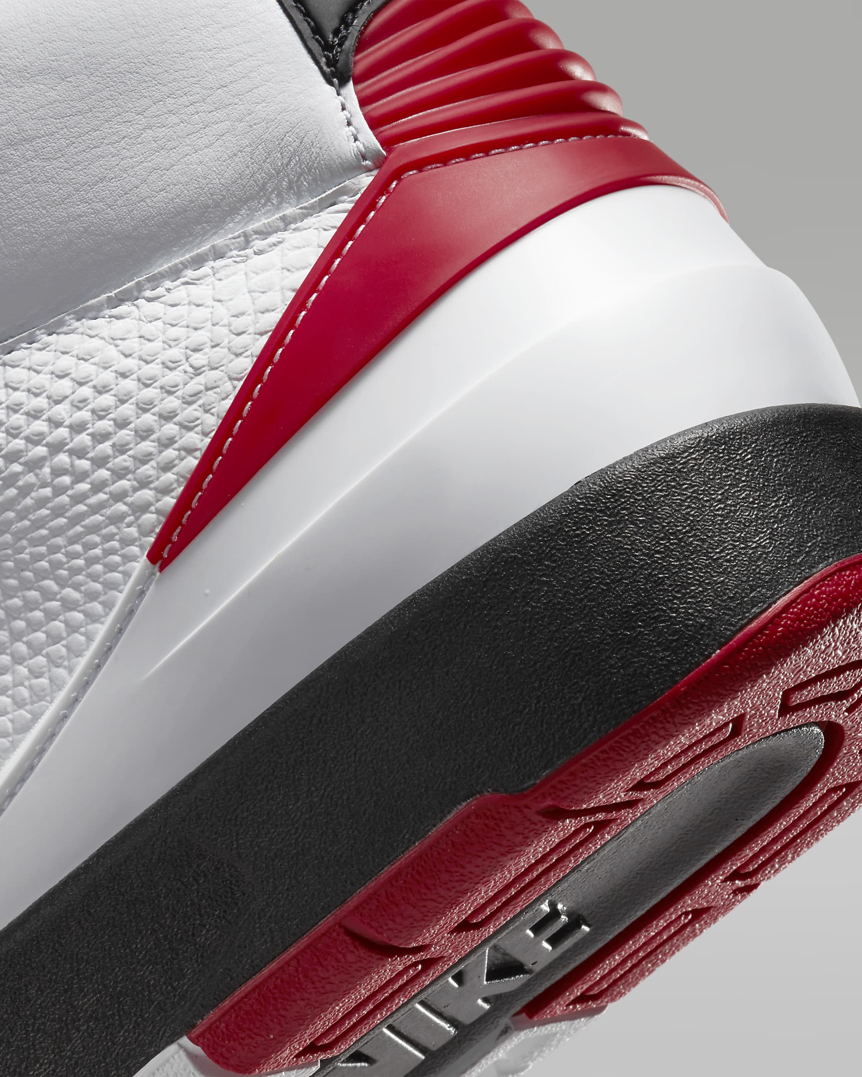 Air Jordan 2 Retro Men's Shoes. Nike CH