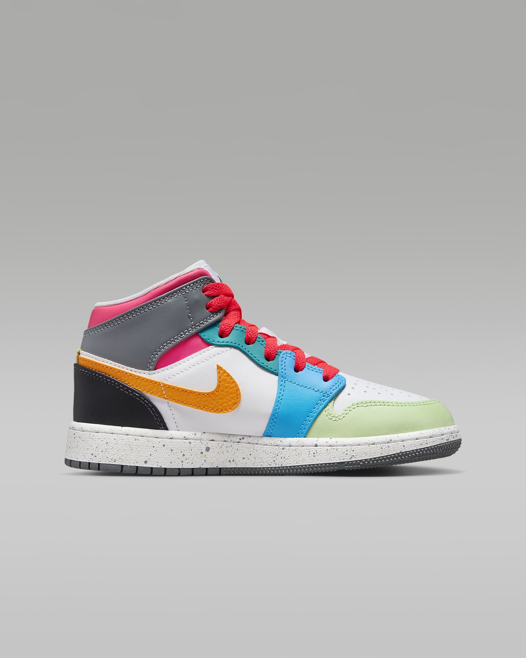 Air Jordan 1 Mid SE Older Kids' Shoes - White/Dark Shadow/Hyper Pink/Taxi