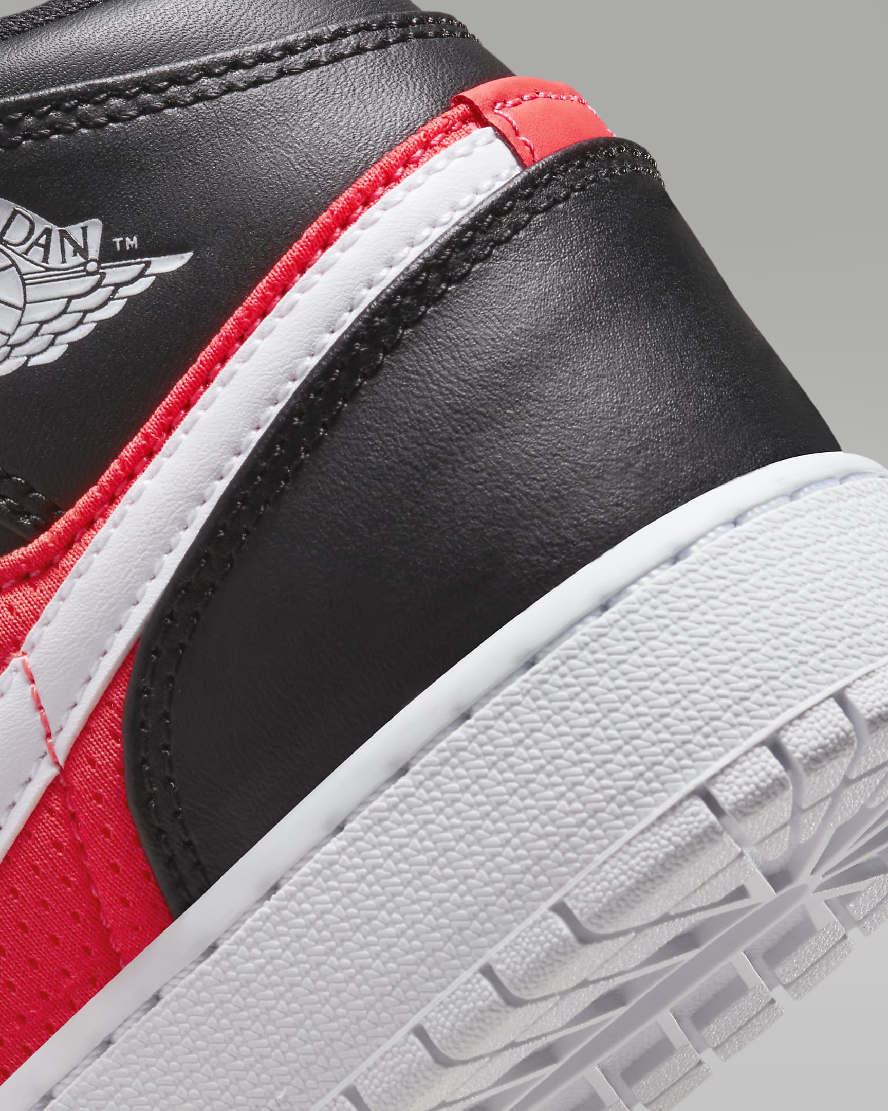 Nike air 1 mid jordan clearance