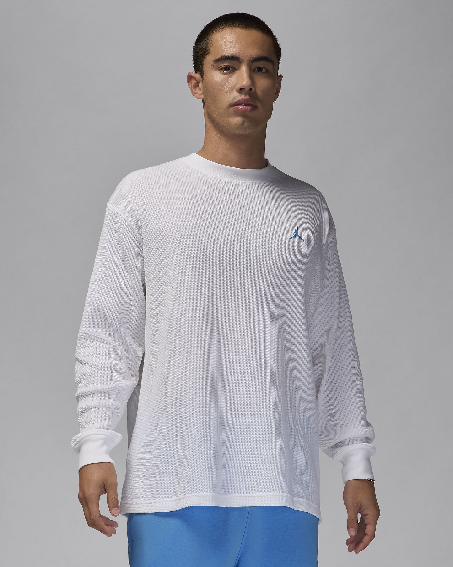 Jordan Essentials Men's Long-Sleeve Top - White/Legend Blue