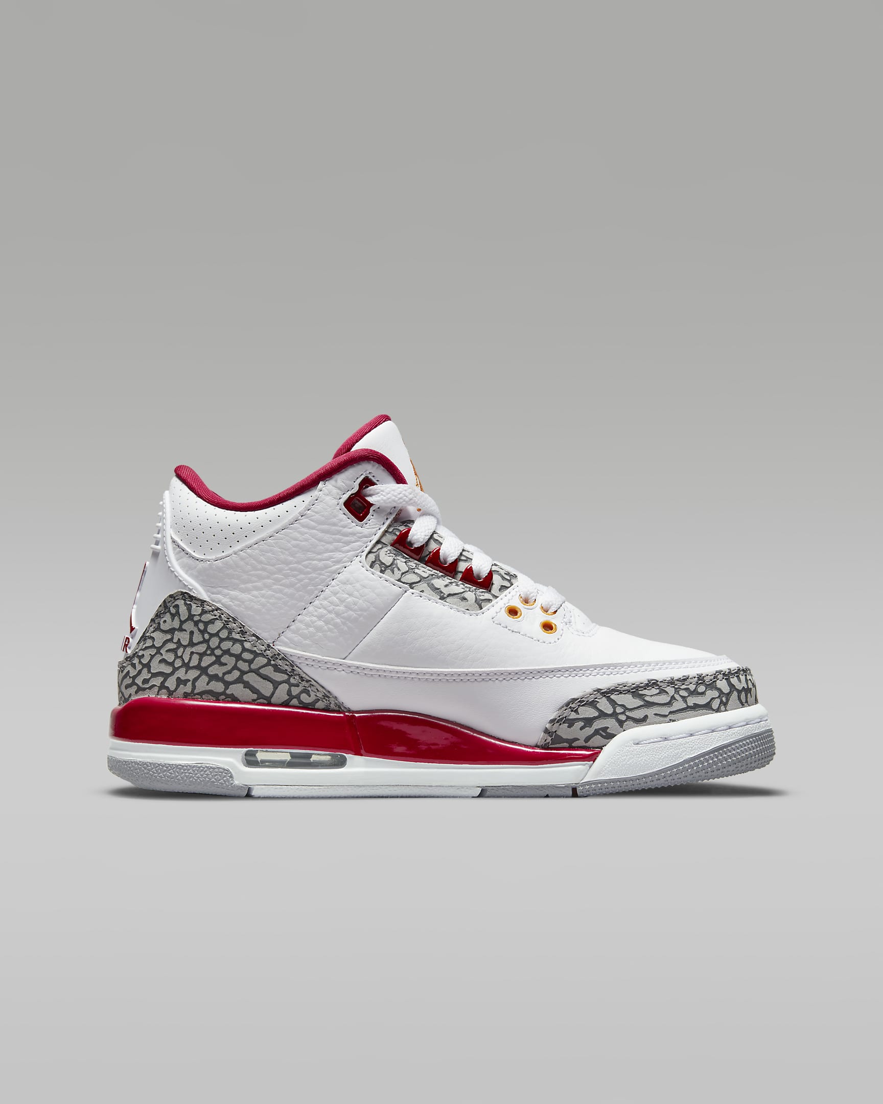 Air Jordan 3 Retro Older Kids' Shoe. Nike IN