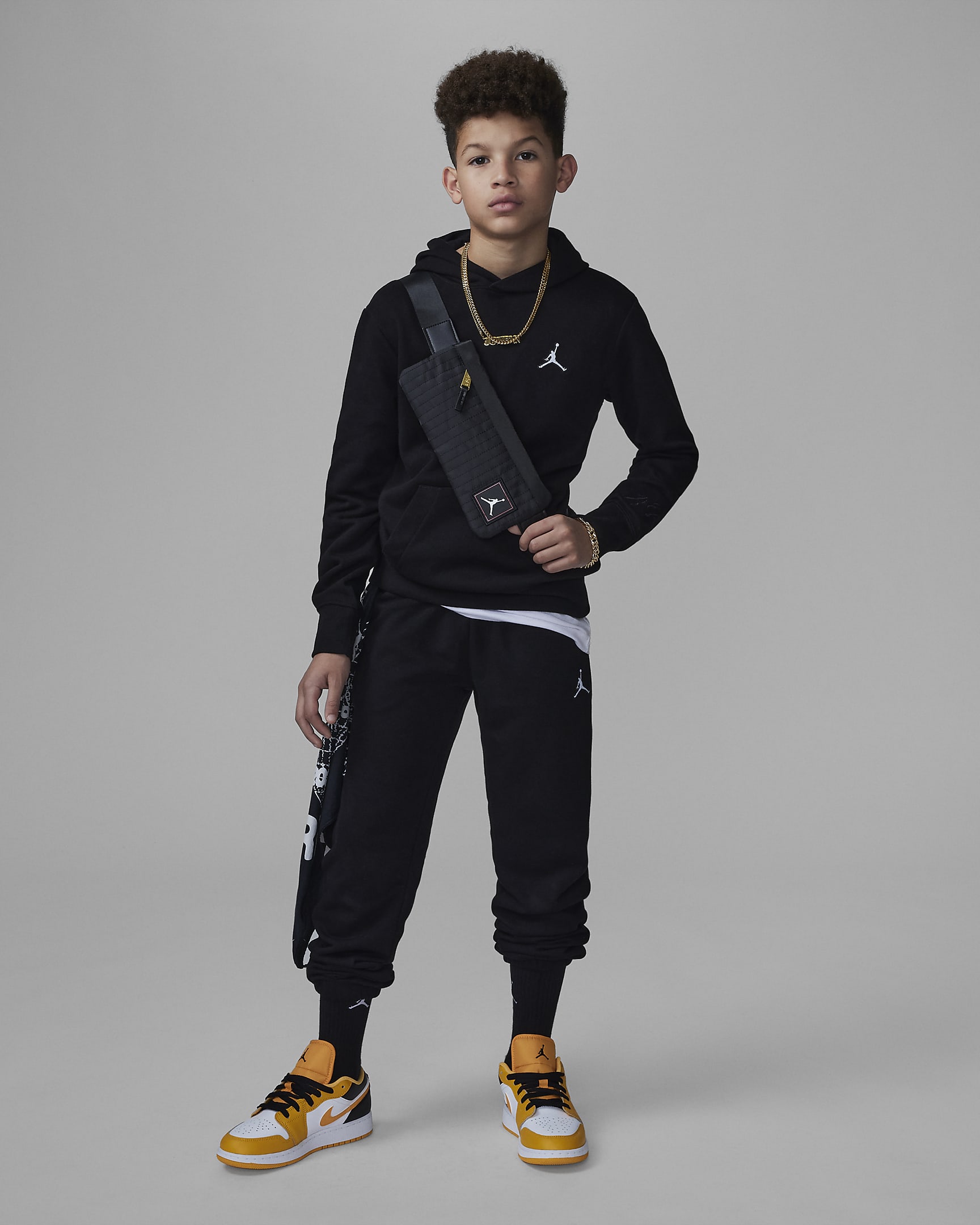 Jordan Essentials Pullover Hoodie Big Kids' Hoodie. Nike JP