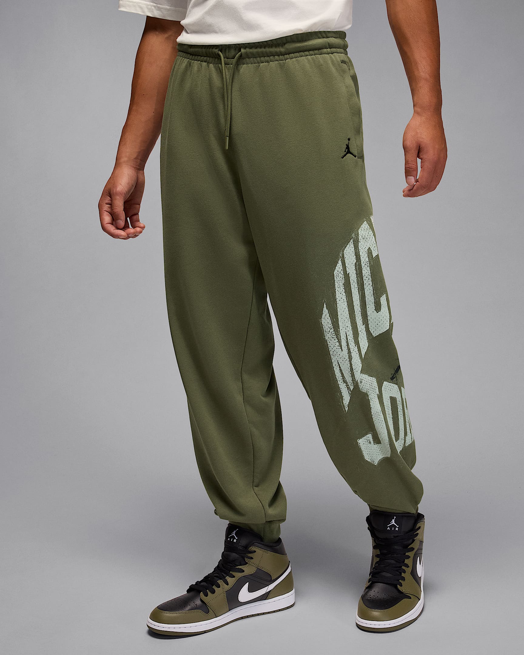 Jordan Brooklyn Men's Collegiate Pants - Medium Olive/Black
