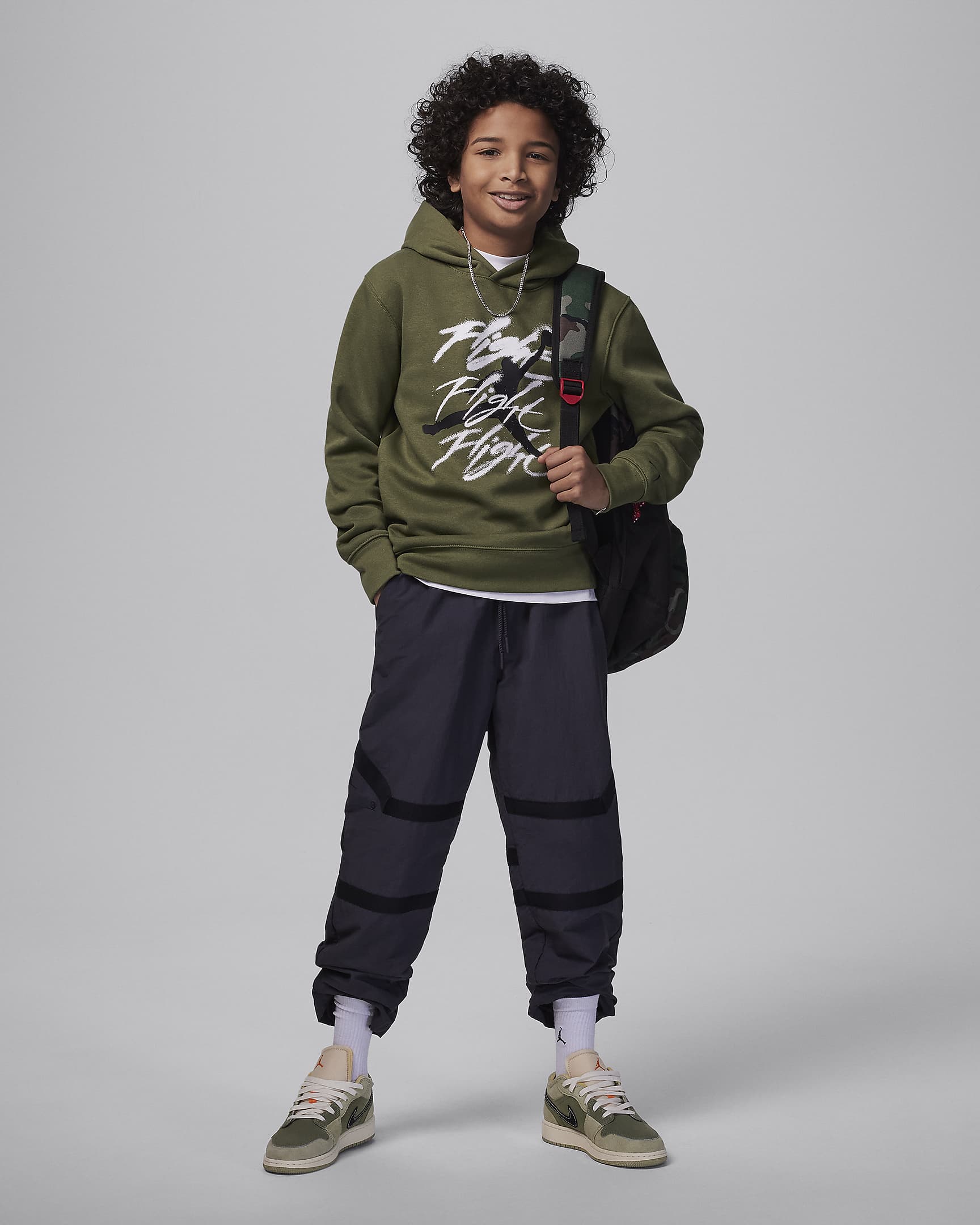 Jordan Flight Spray Pullover Hoodie Older Kids' Hoodie. Nike UK