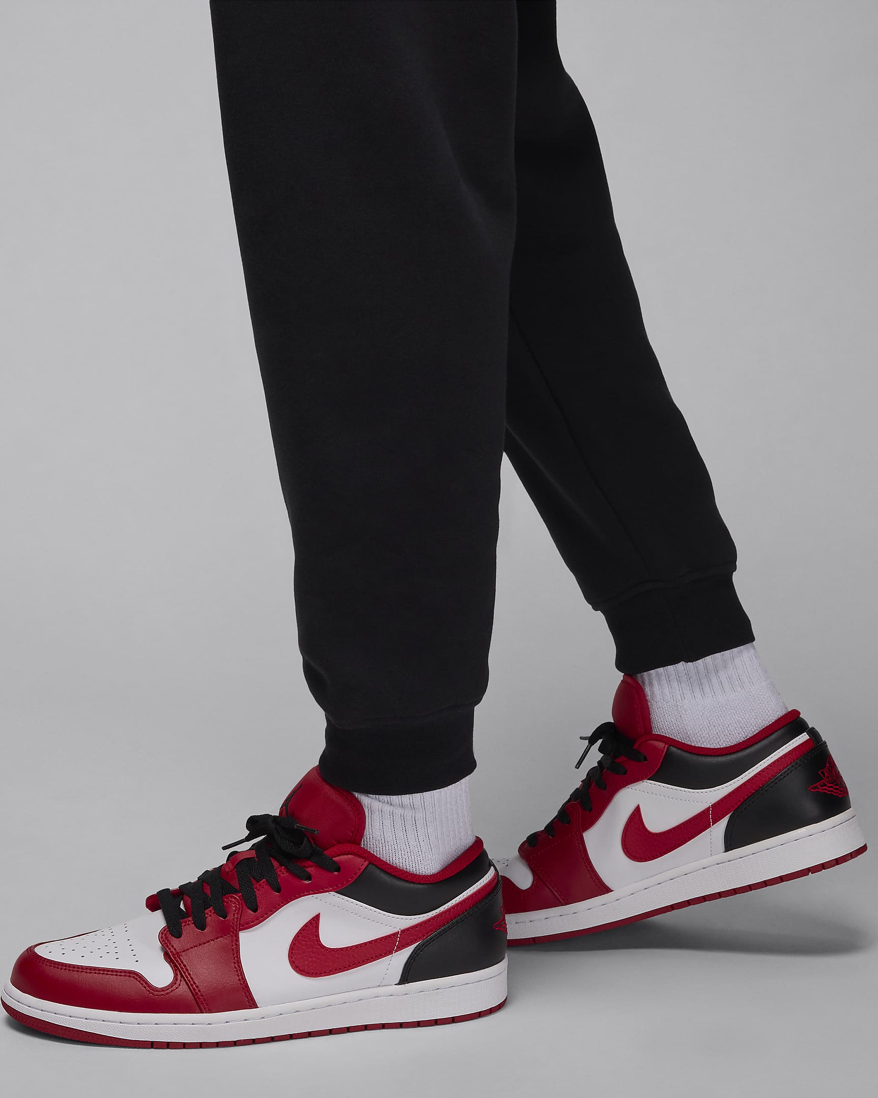 Jordan Essentials Men's Fleece Baseline Trousers - Black/Gym Red/Gym Red