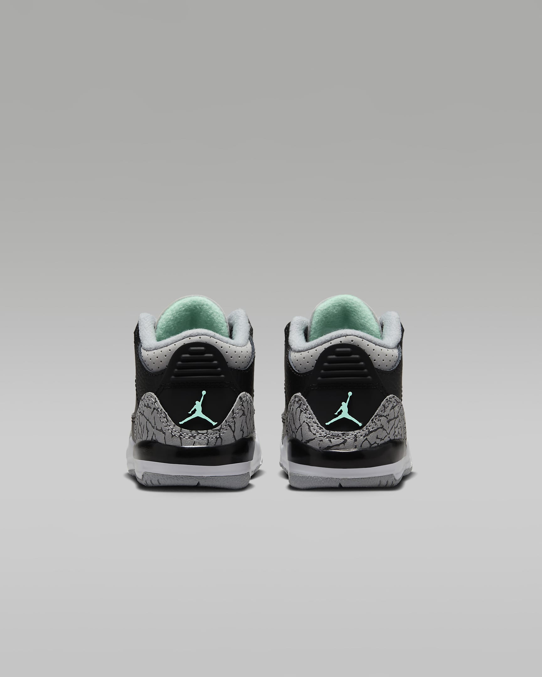 รองเท้าทารก/เด็กวัยหัดเดิน Jordan 3 Retro "Green Glow" - ดำ/Wolf Grey/ขาว/Green Glow