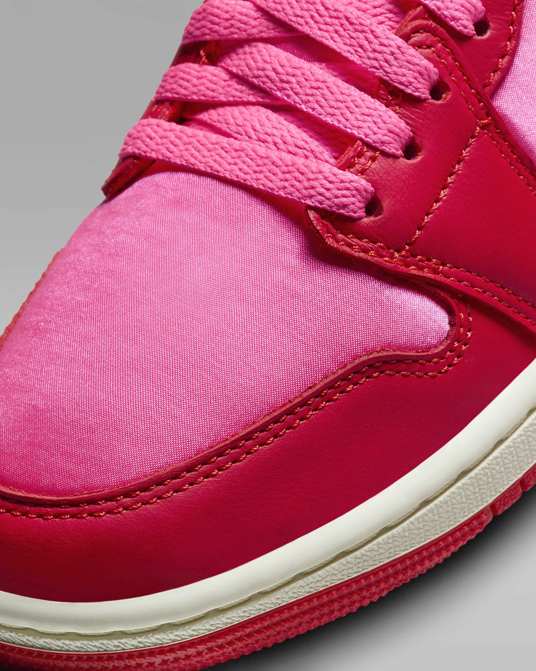 Air Jordan 1 Low SE Women's Shoes - Pink Blast/Sail/Chile Red