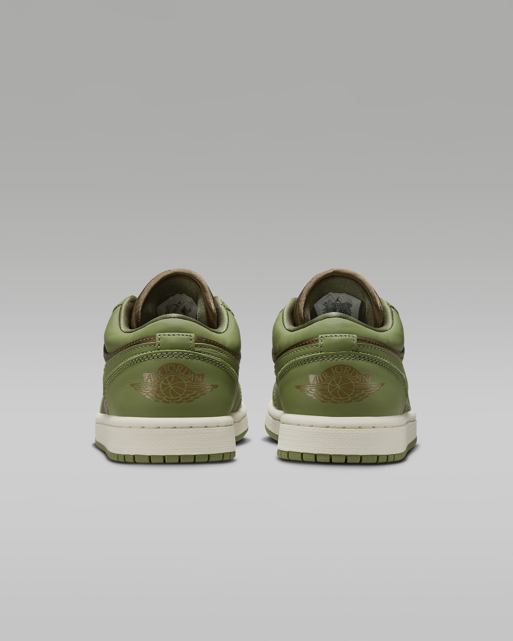 jordan aj 1 low se womens