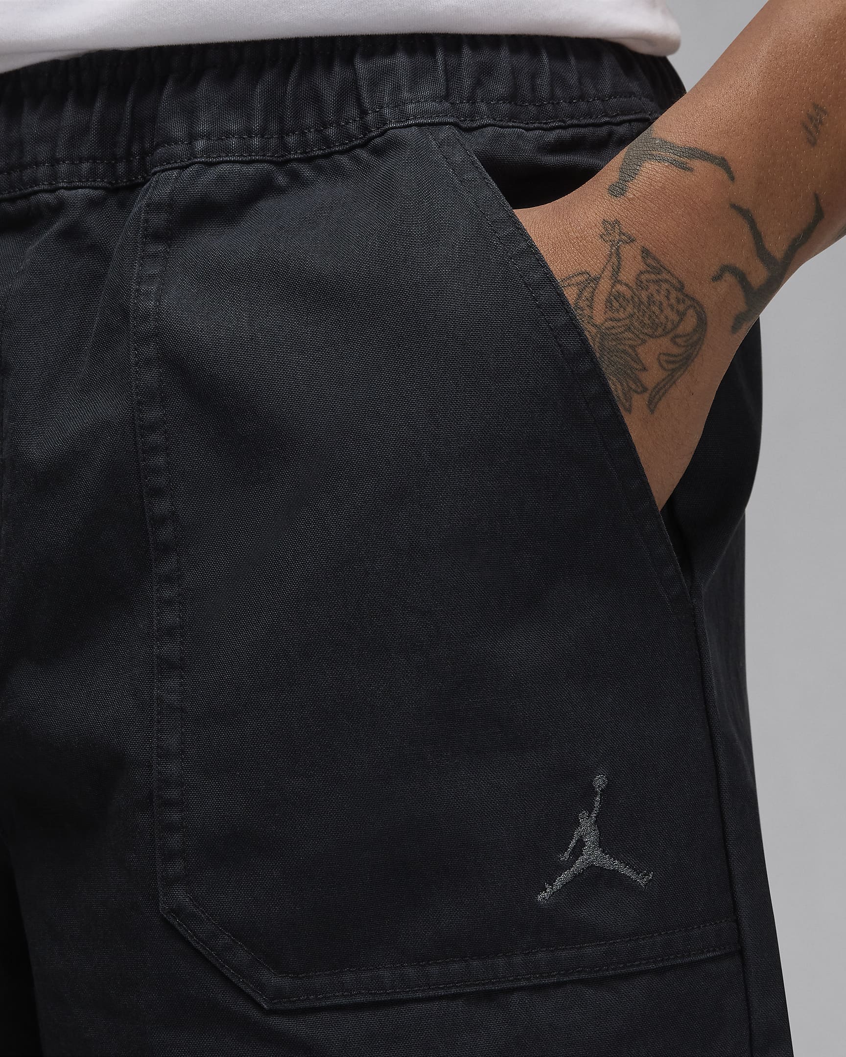 Jordan Essentials Men's Woven Shorts - Black