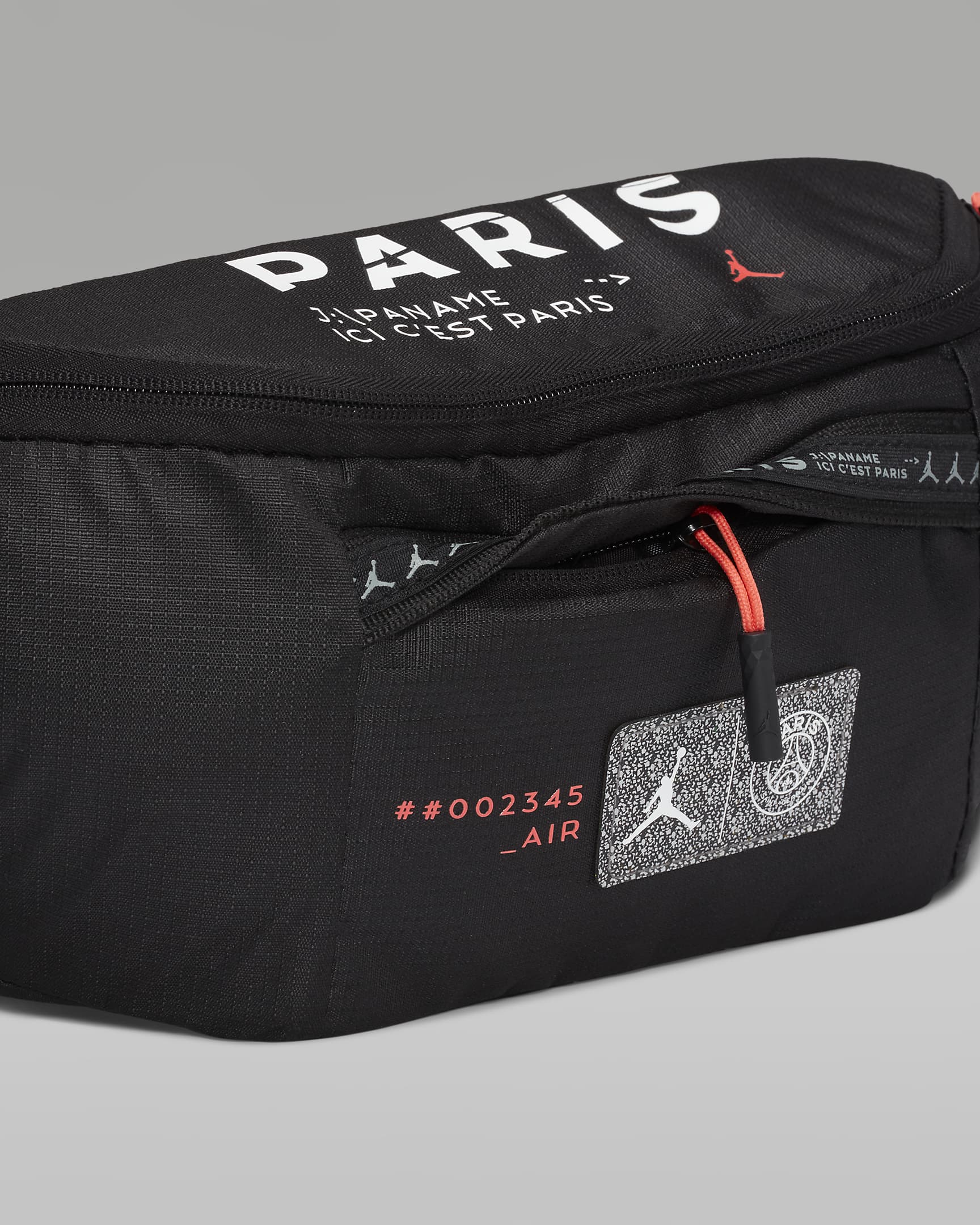 Jordan Paris SaintGermain CrossBody CrossBody Bag (6L). Nike AT