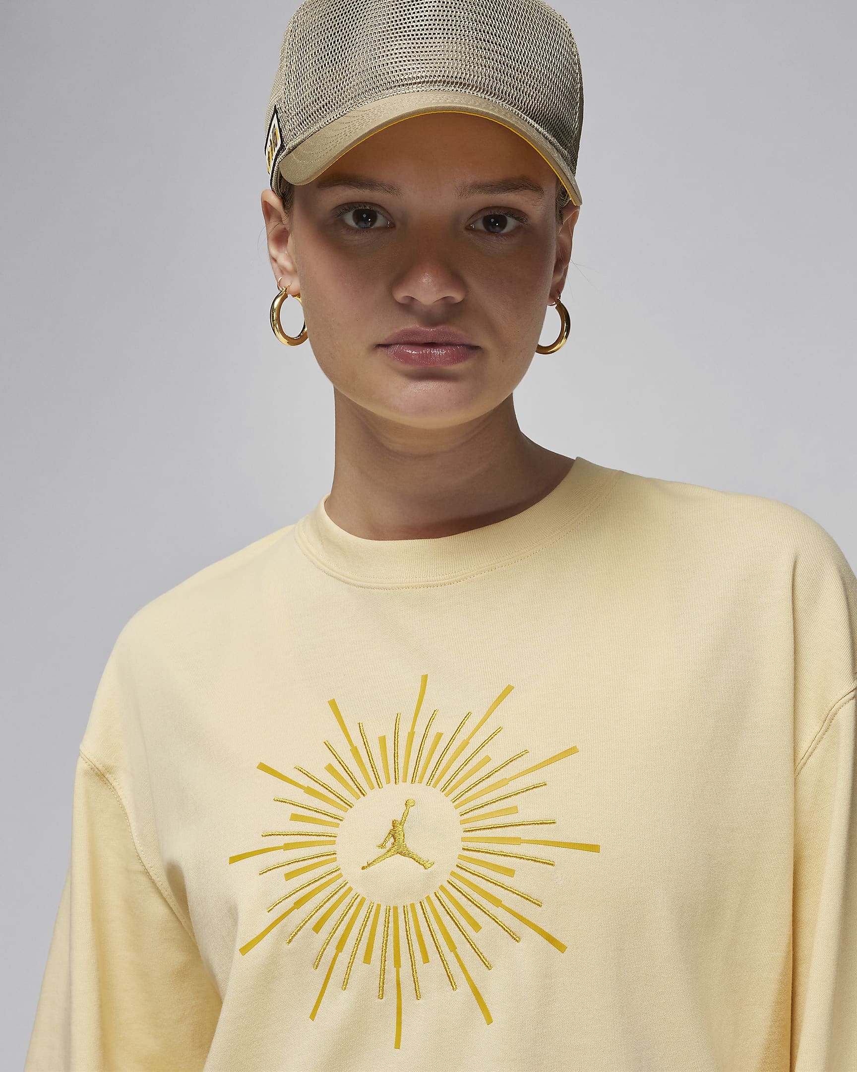 Jordan Flight Women's Oversized Long-Sleeve T-Shirt - Pale Vanilla/Yellow Ochre