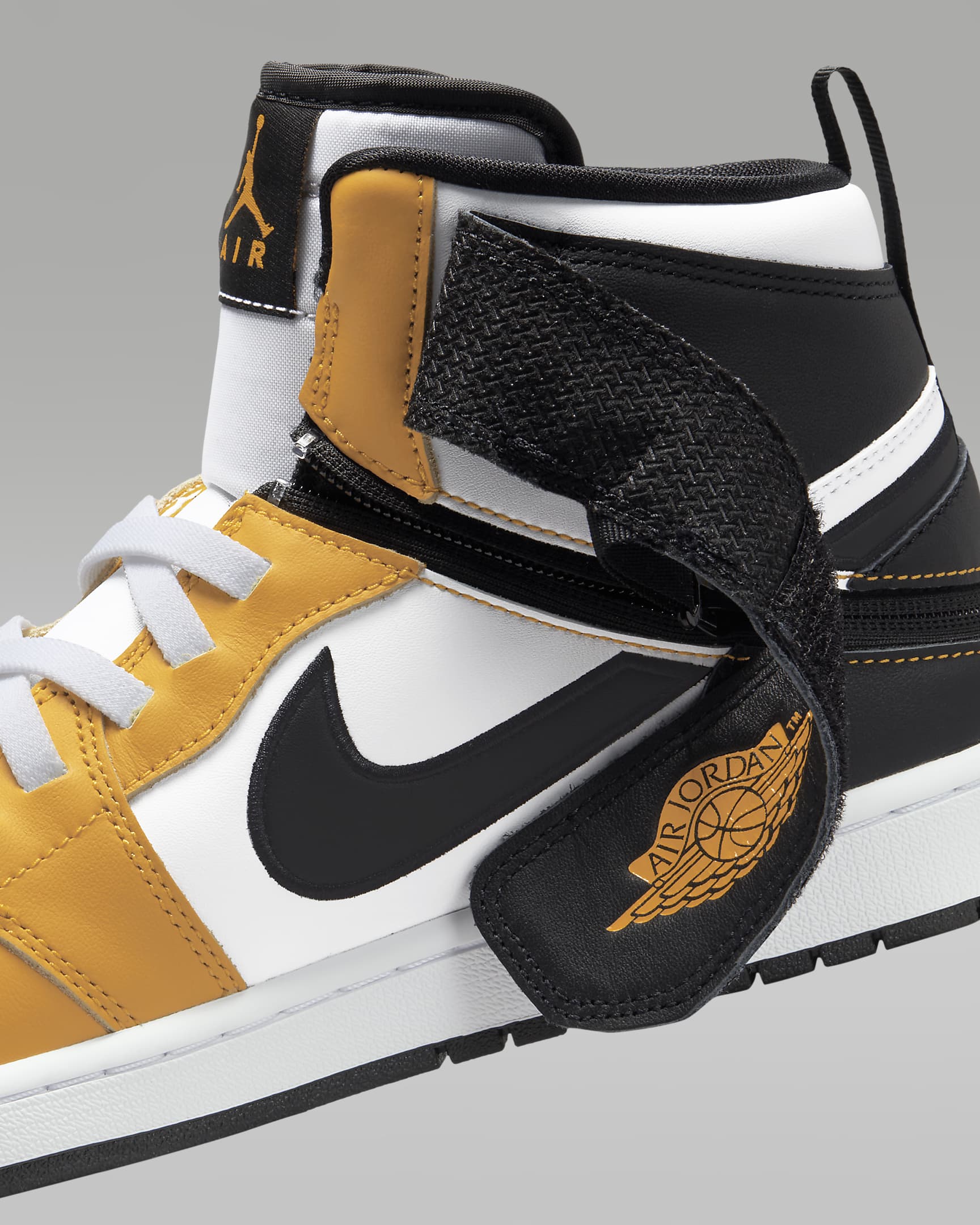 Air Jordan 1 Hi FlyEase-sko til mænd - hvid/Yellow Ochre/hvid/sort