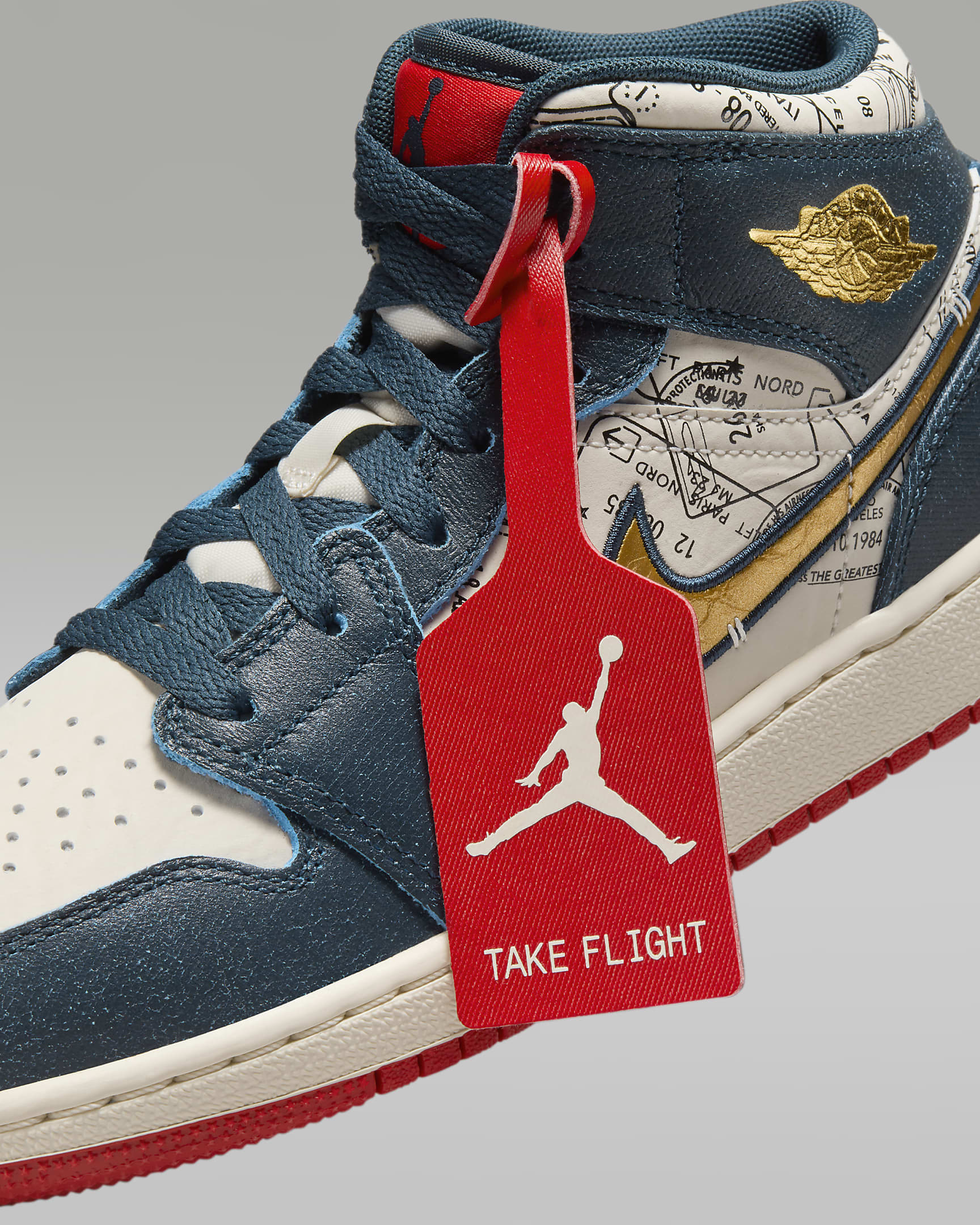 Air Jordan 1 Mid SE Older Kids' Shoes. Nike RO