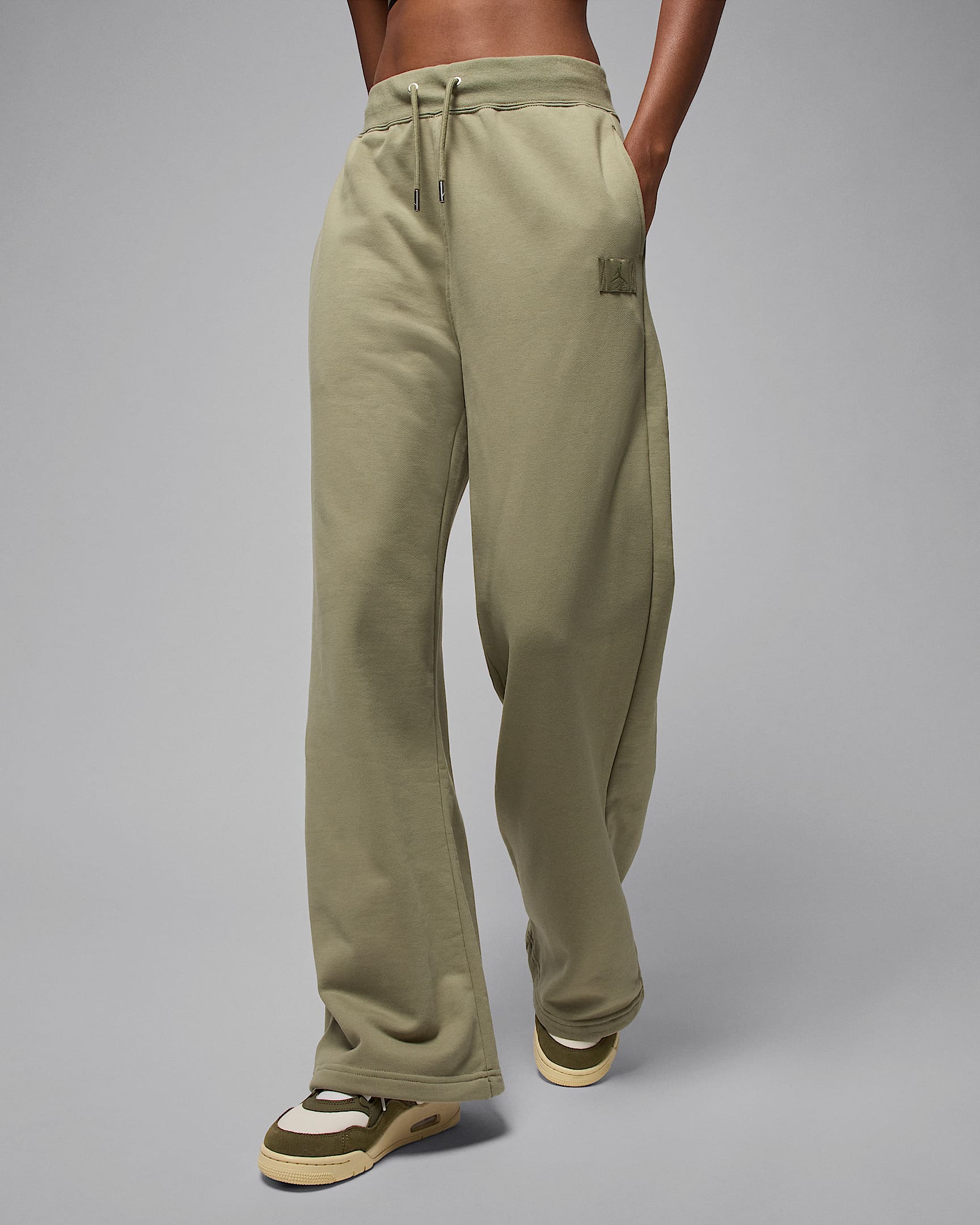 Jordan Flight Fleece Women's French Terry Open-Hem Trousers - Medium Khaki/Thermal Green