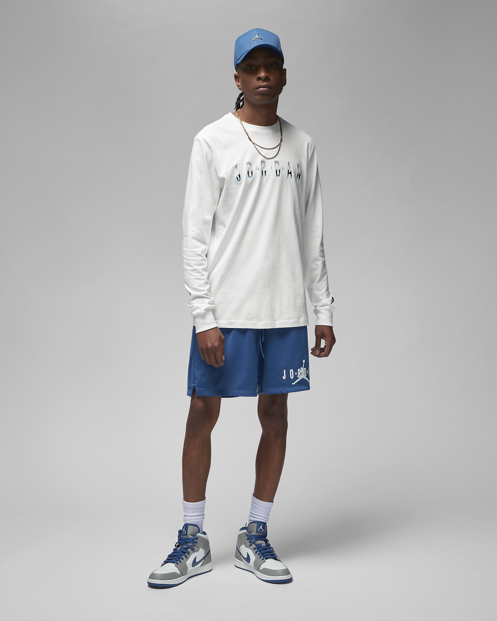Jordan Men's Long-Sleeve T-Shirt. Nike RO